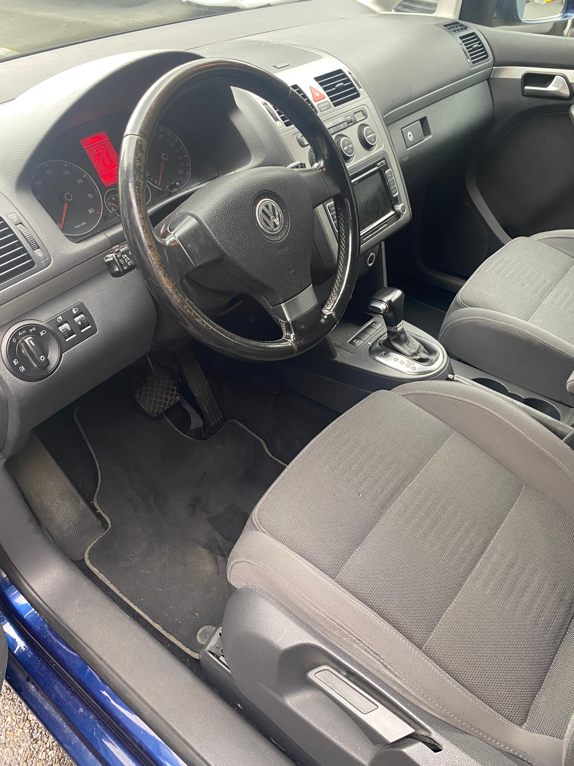 VW Touran 1.4 TSI Highline DSG-image-11