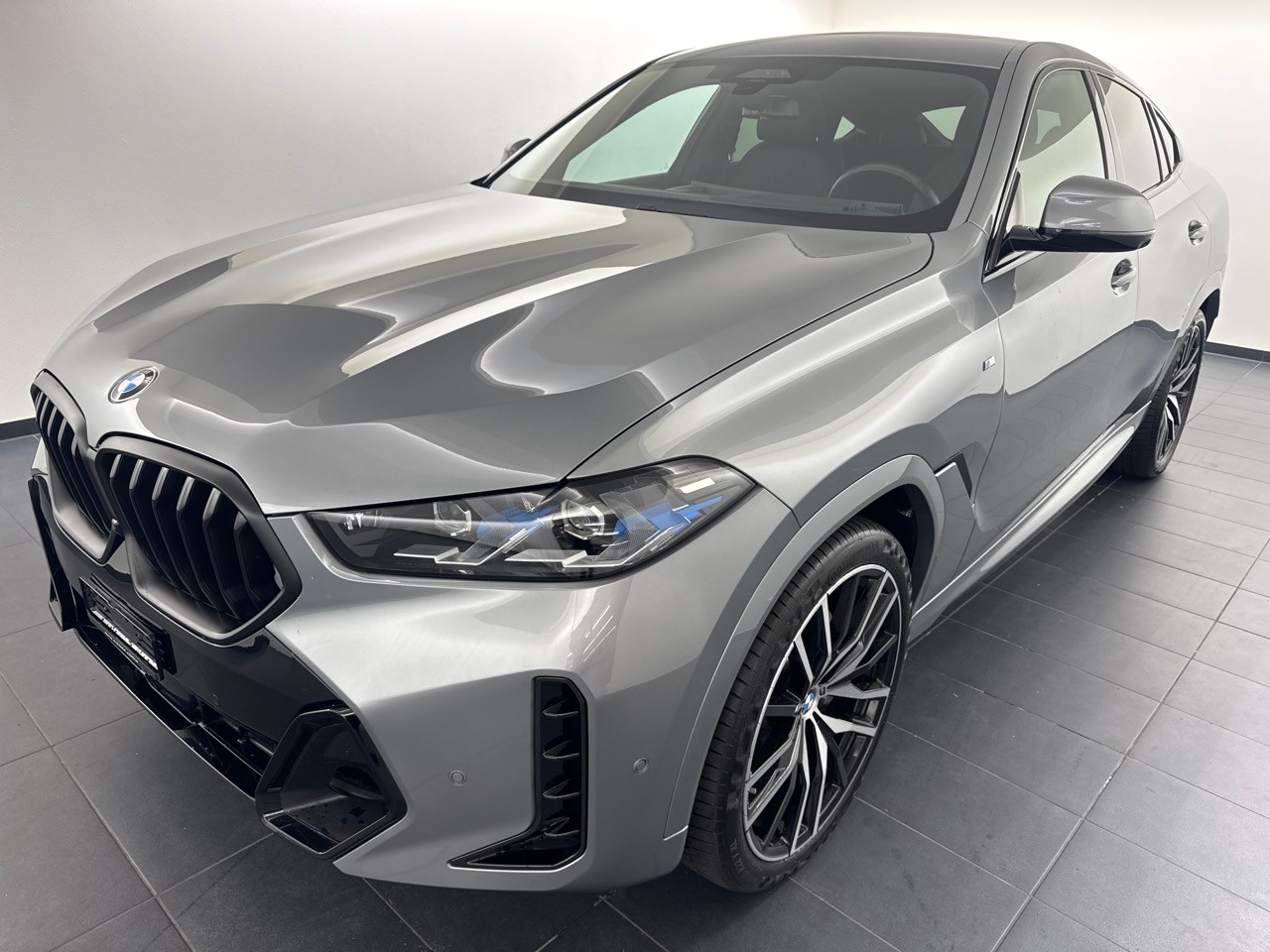 BMW X6 xDrive 48V 30d M Sport Steptronic-image-0