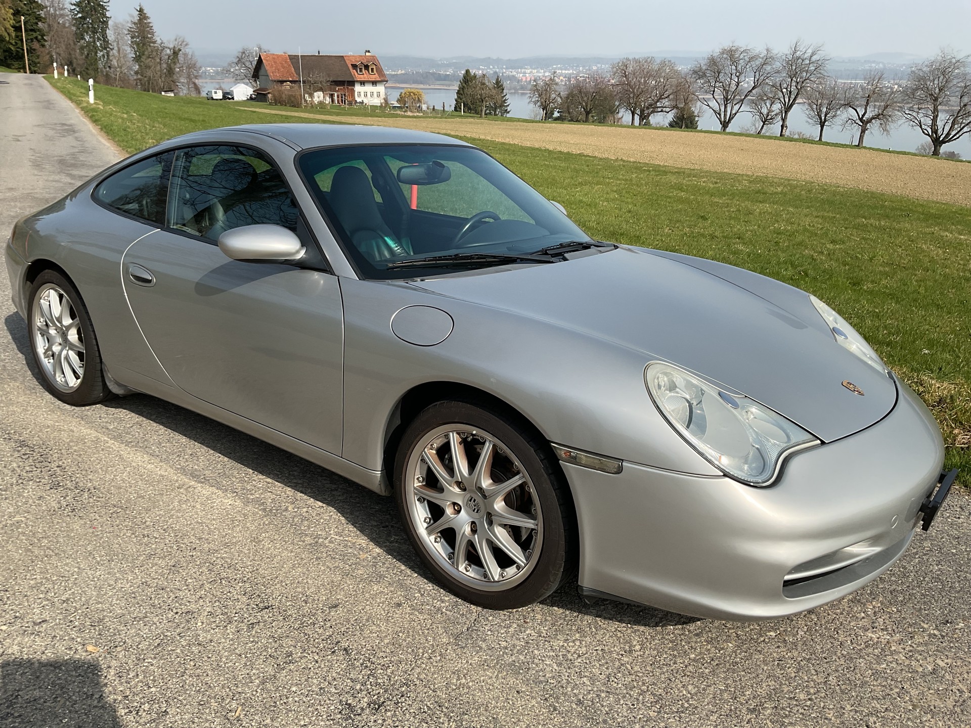PORSCHE Carrera 4-image-0
