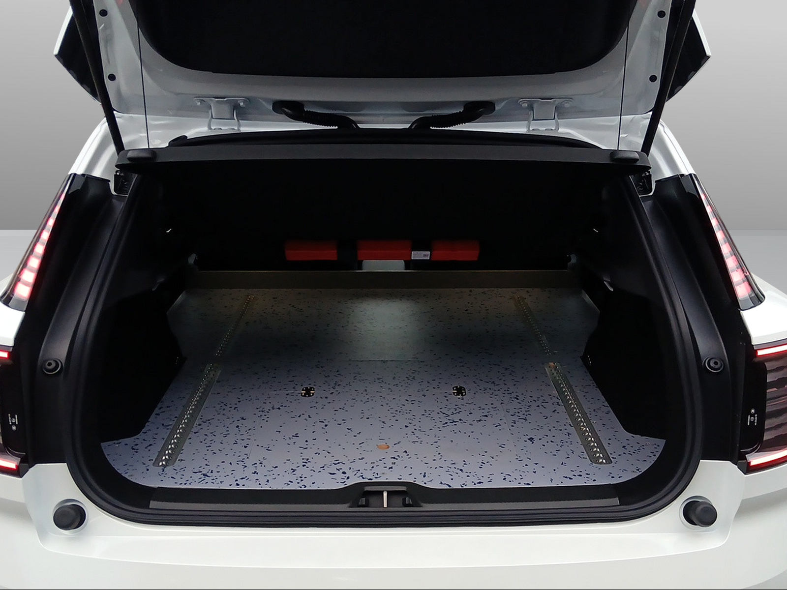 VOLVO EX 30 E40 Core-image-9