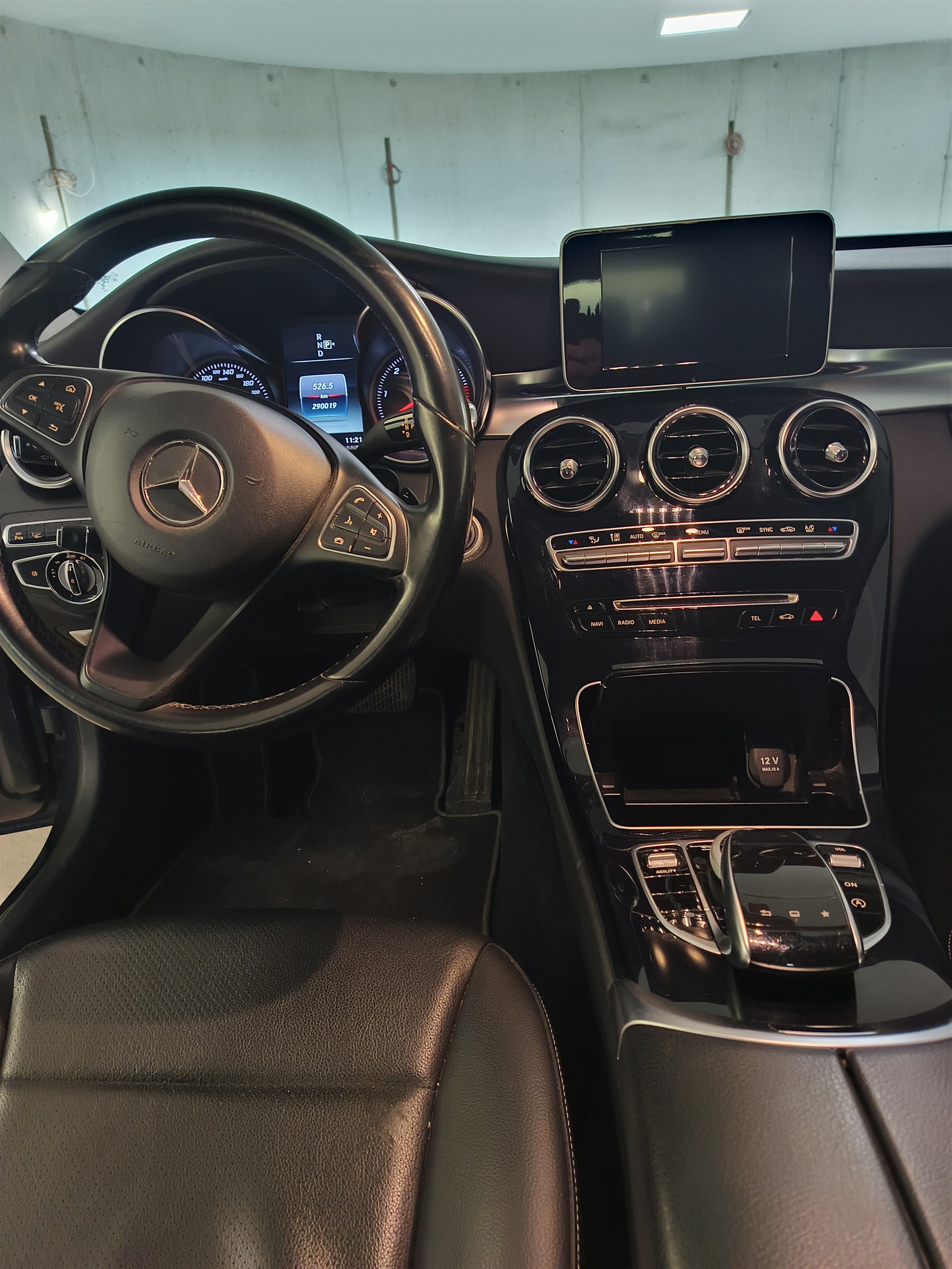 MERCEDES-BENZ C 220 BlueTEC 7G-Tronic-image-4