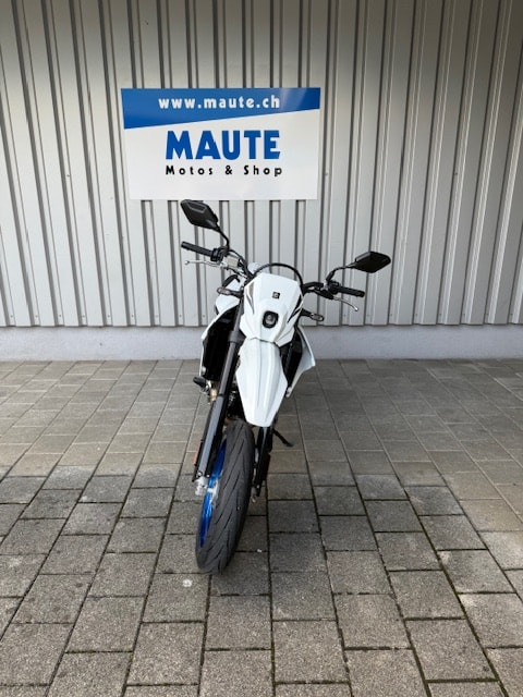 SUZUKI Supermotard DR-Z4 SM-showroom-element-3