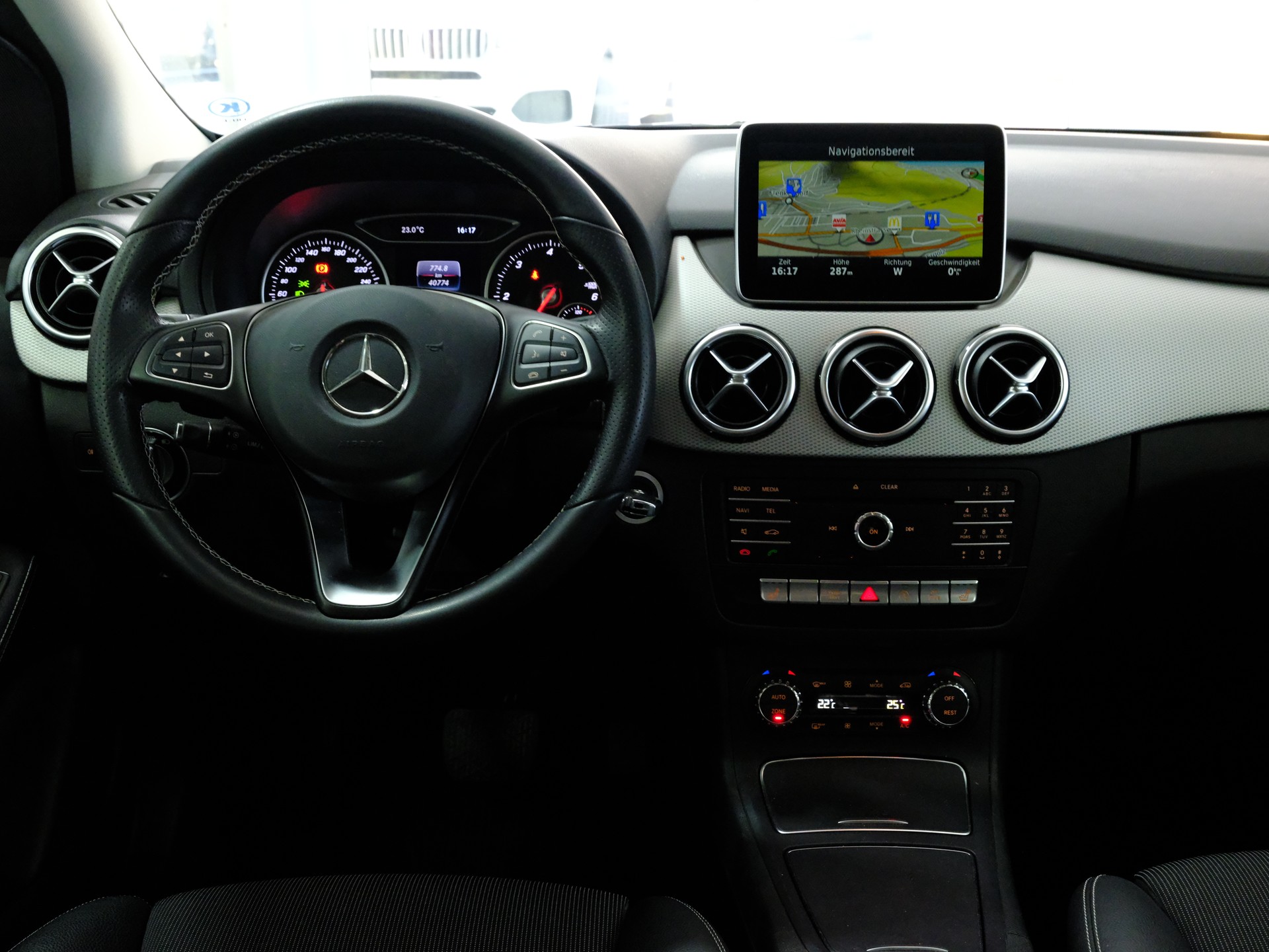 MERCEDES-BENZ B 220 CDI 4Matic 7G-DCT-image-15