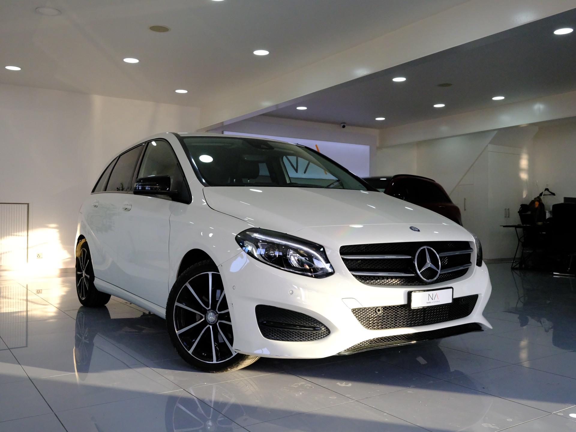 MERCEDES-BENZ B 220 CDI 4Matic 7G-DCT-image-0