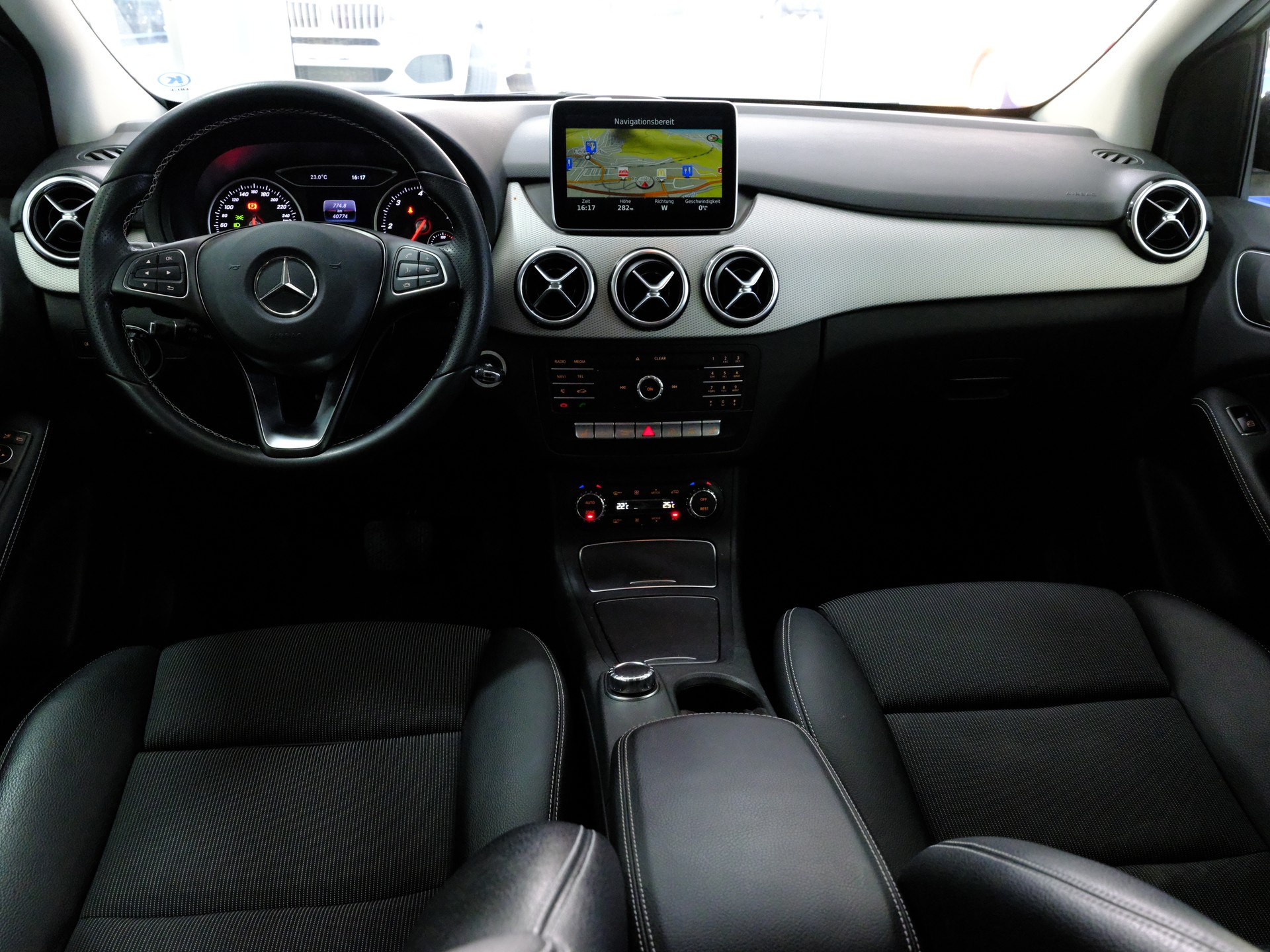 MERCEDES-BENZ B 220 CDI 4Matic 7G-DCT-image-16