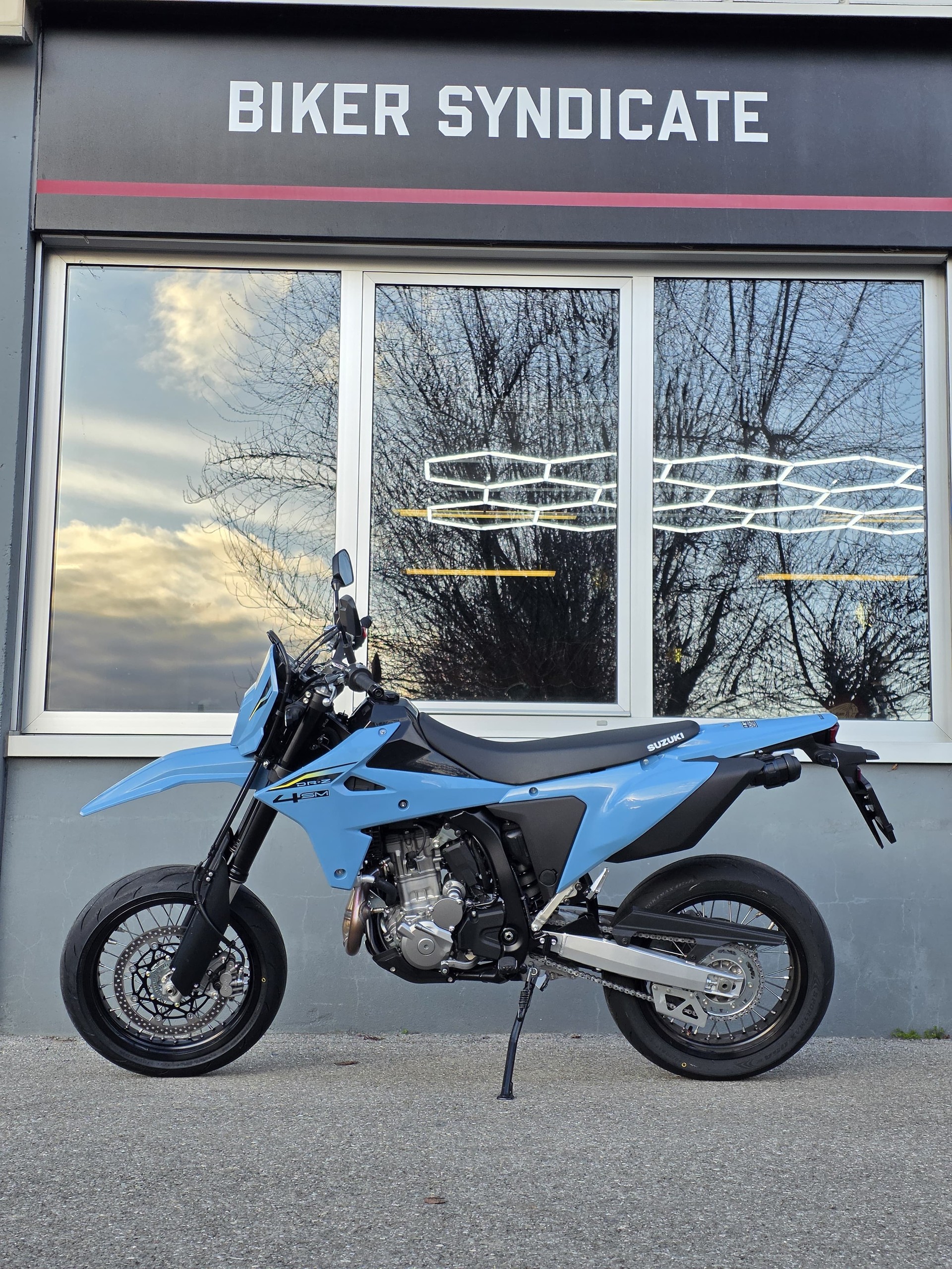 SUZUKI DR-Z4SM-image-2