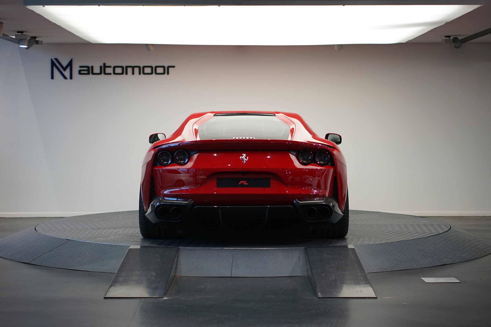 FERRARI 812 Superfast *NOVITEC* *Garantie* *CH-Fahrzeug*-image-5