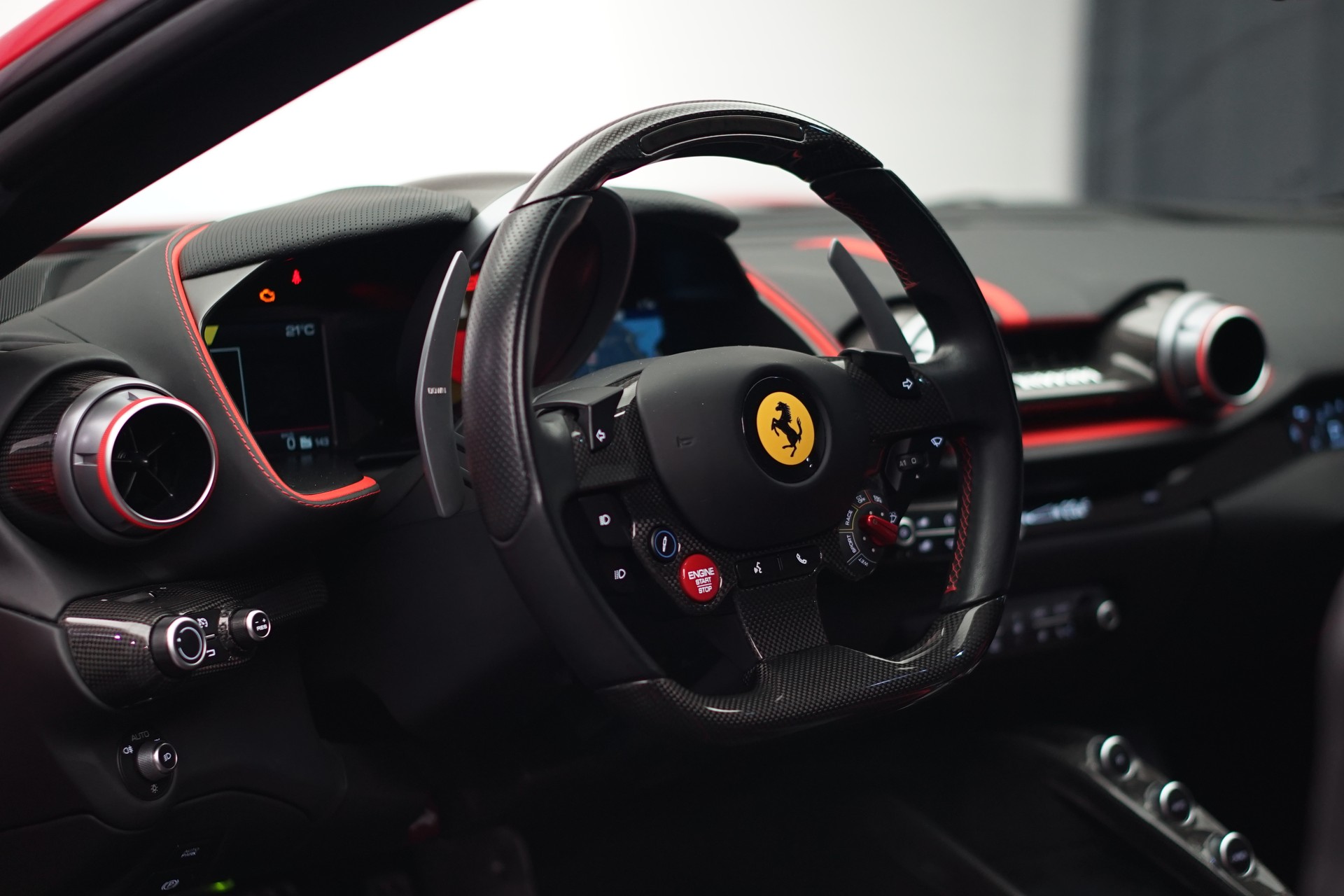 FERRARI 812 Superfast *NOVITEC* *Garantie* *CH-Fahrzeug*-image-19