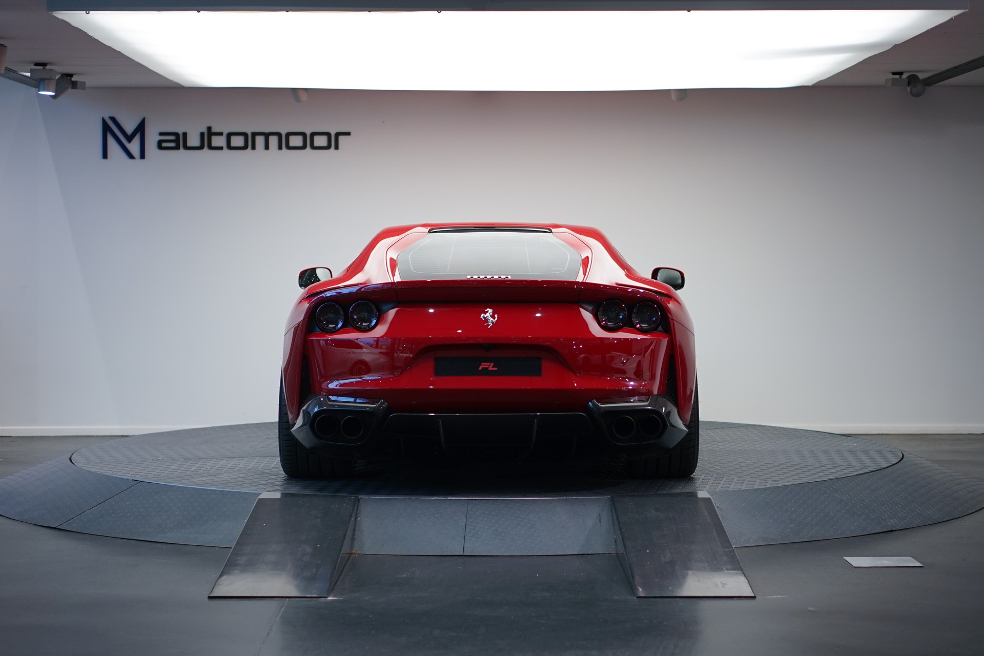 FERRARI 812 Superfast *NOVITEC* *Garantie* *CH-Fahrzeug*-image-5