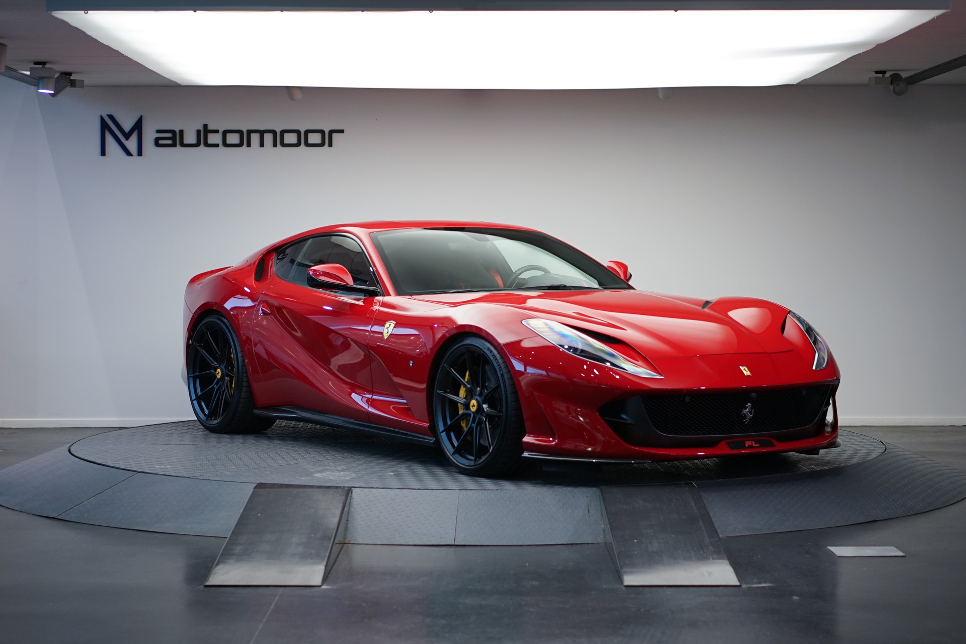 FERRARI 812 Superfast *NOVITEC* *Garantie* *CH-Fahrzeug*-image-2