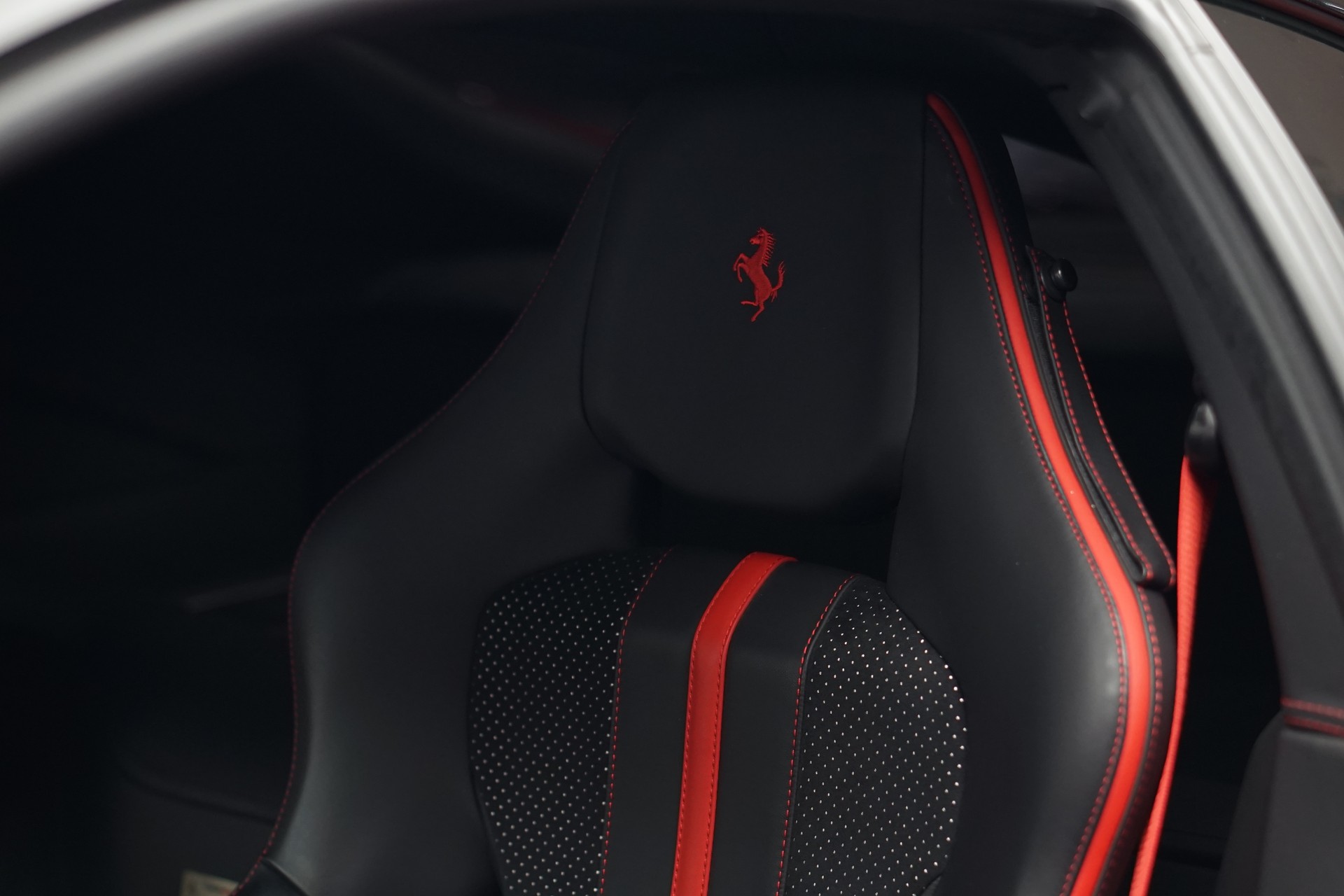 FERRARI 812 Superfast *NOVITEC* *Garantie* *CH-Fahrzeug*-image-34