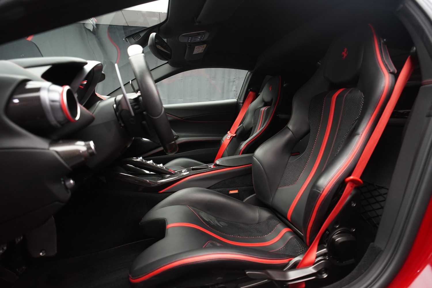 FERRARI 812 Superfast *NOVITEC* *Garantie* *CH-Fahrzeug*-image-14