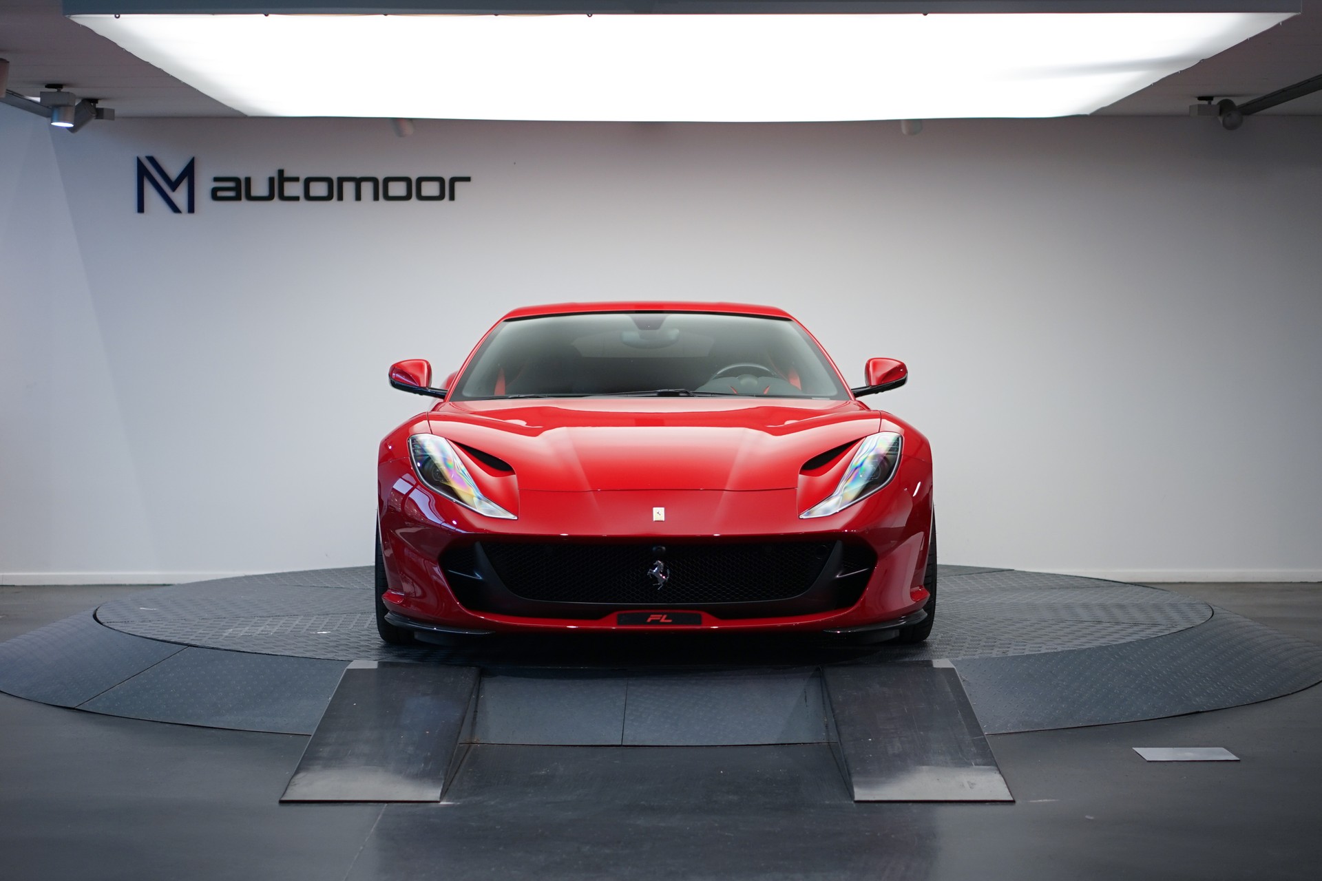 FERRARI 812 Superfast *NOVITEC* *Garantie* *CH-Fahrzeug*-image-1