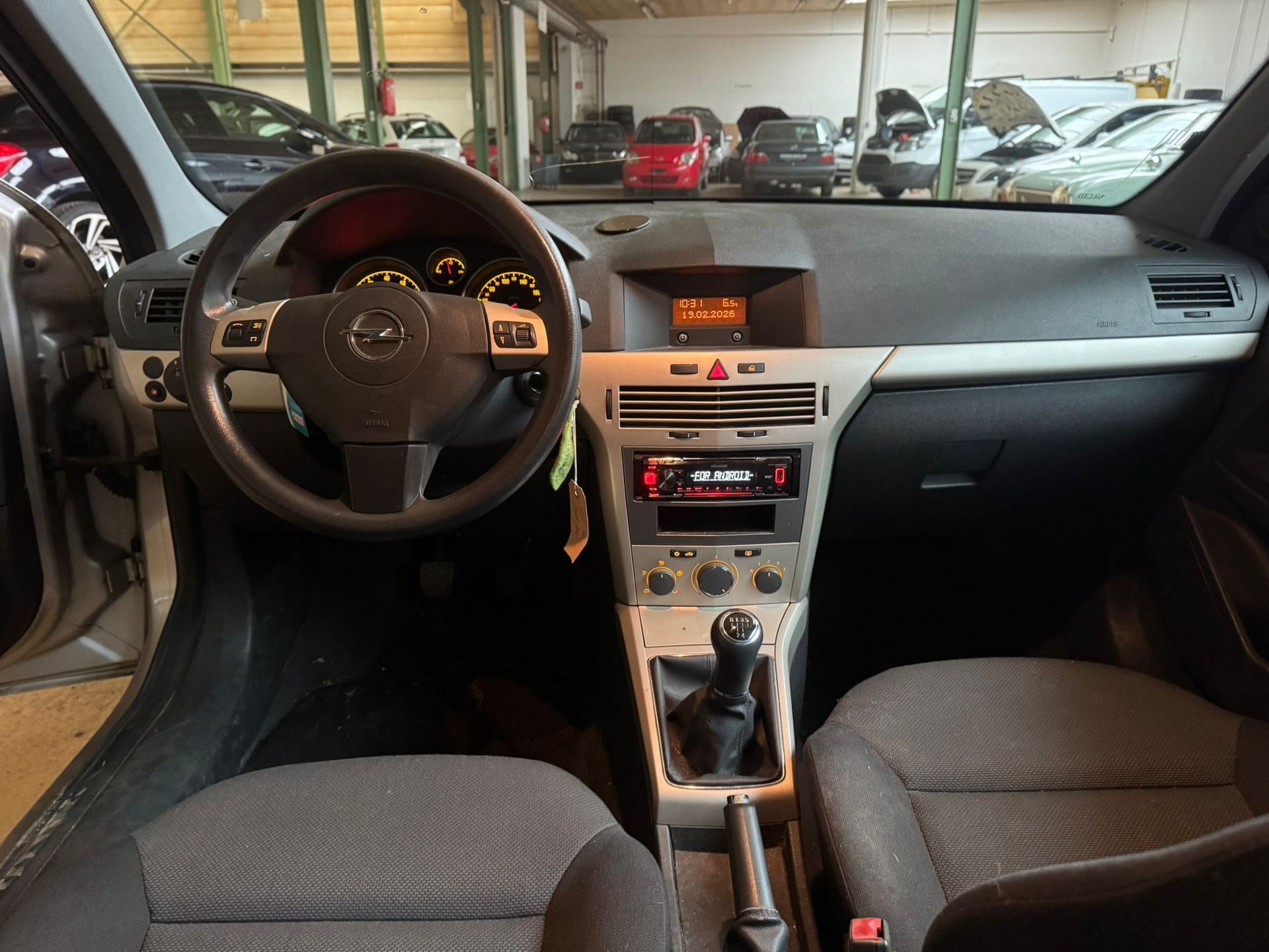 OPEL Astra Caravan 1.6i 16V Enjoy-image-13