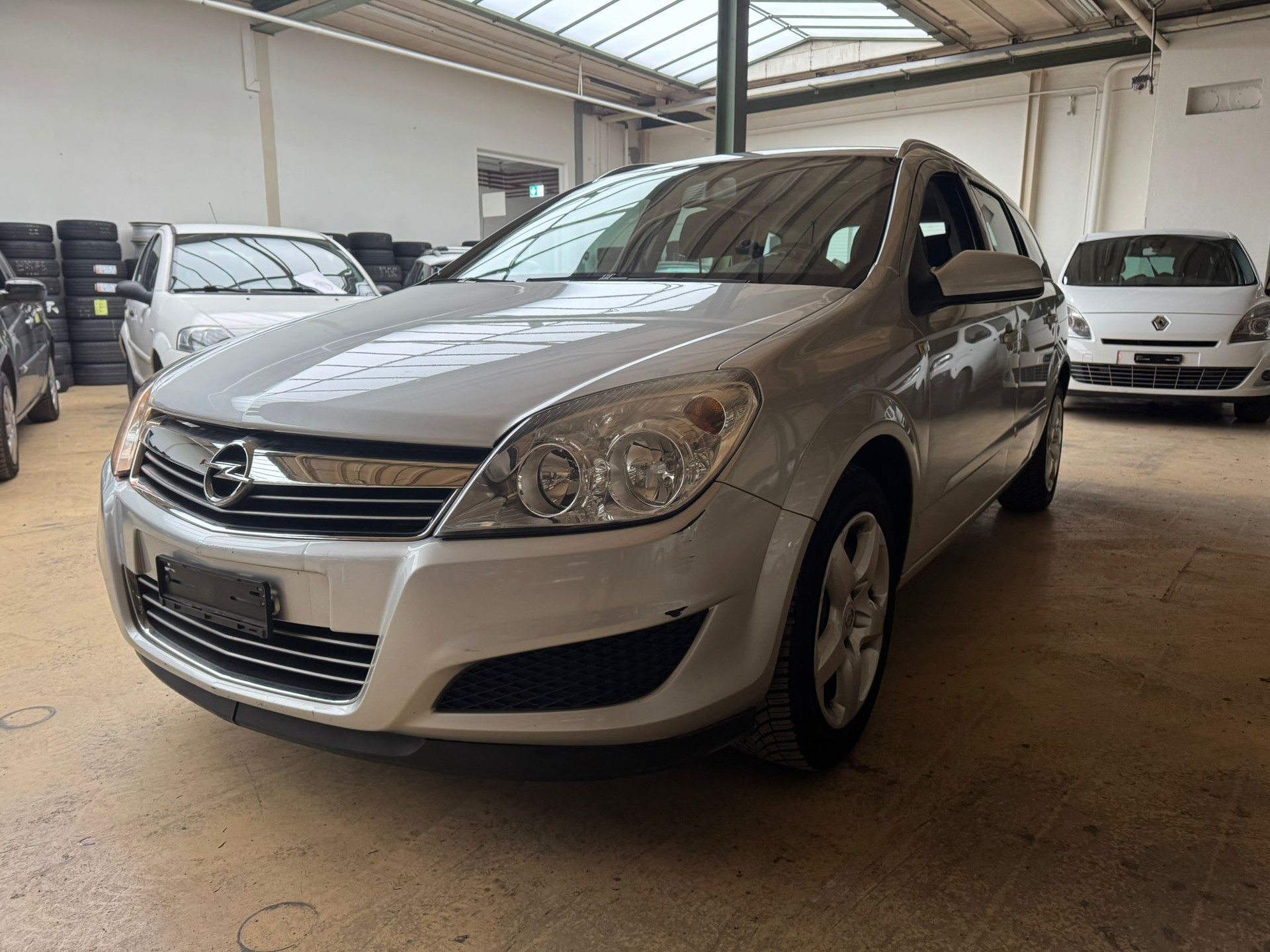 OPEL Astra Caravan 1.6i 16V Enjoy-image-1