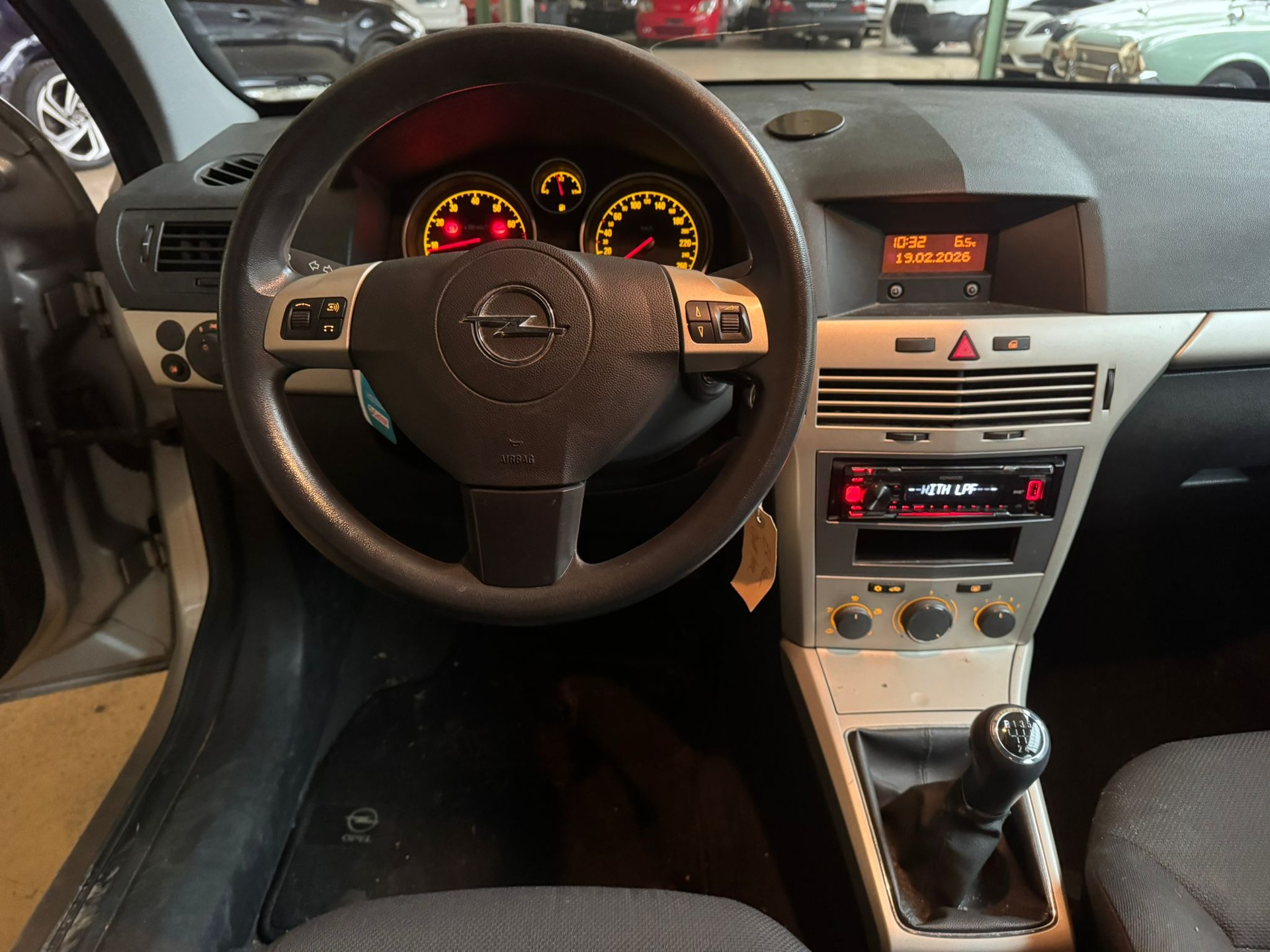 OPEL Astra Caravan 1.6i 16V Enjoy-image-14