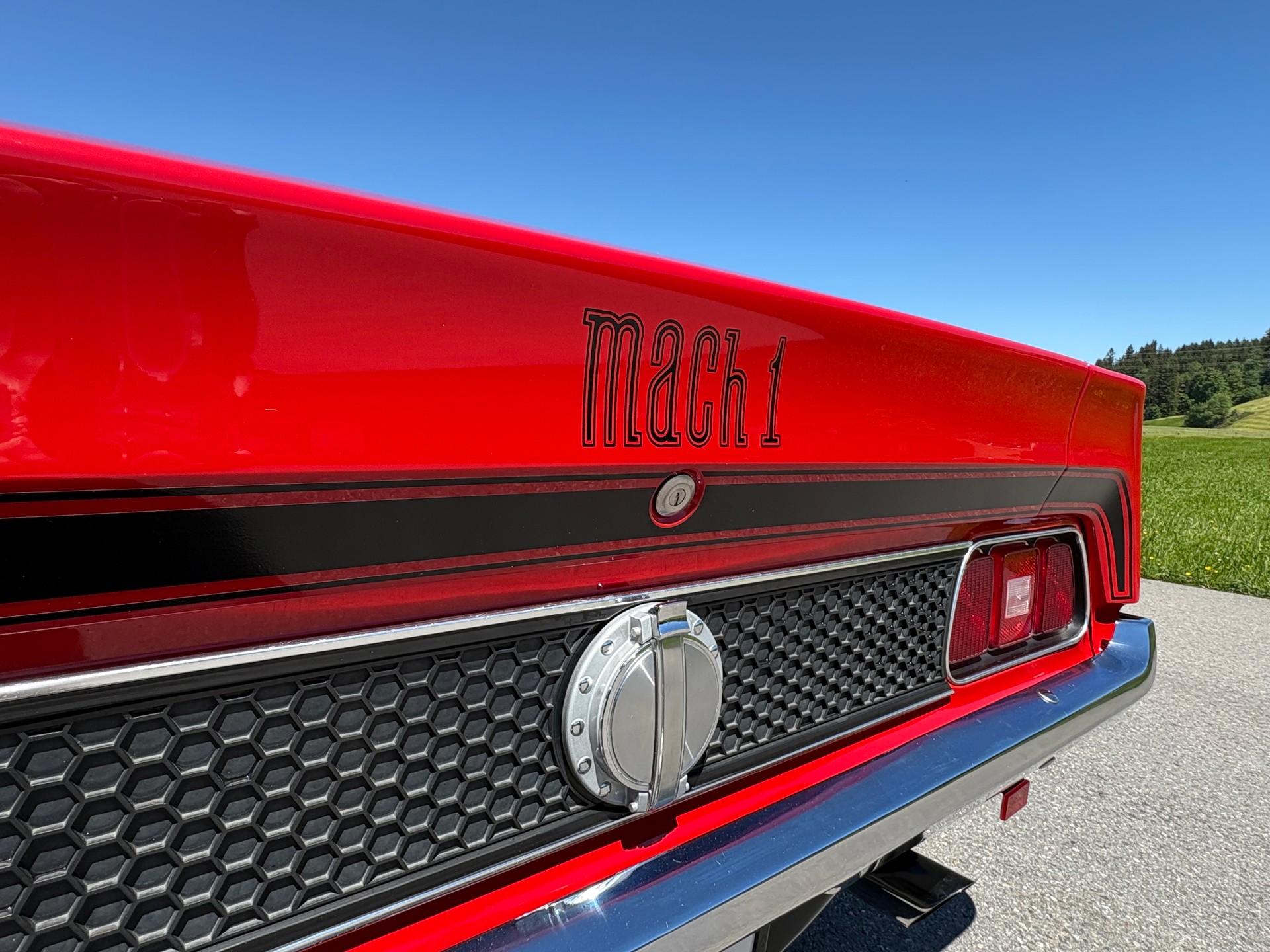 FORD Mustang Mach1 351 - Totale Neulackierung / alle Dichtungen neu-image-8