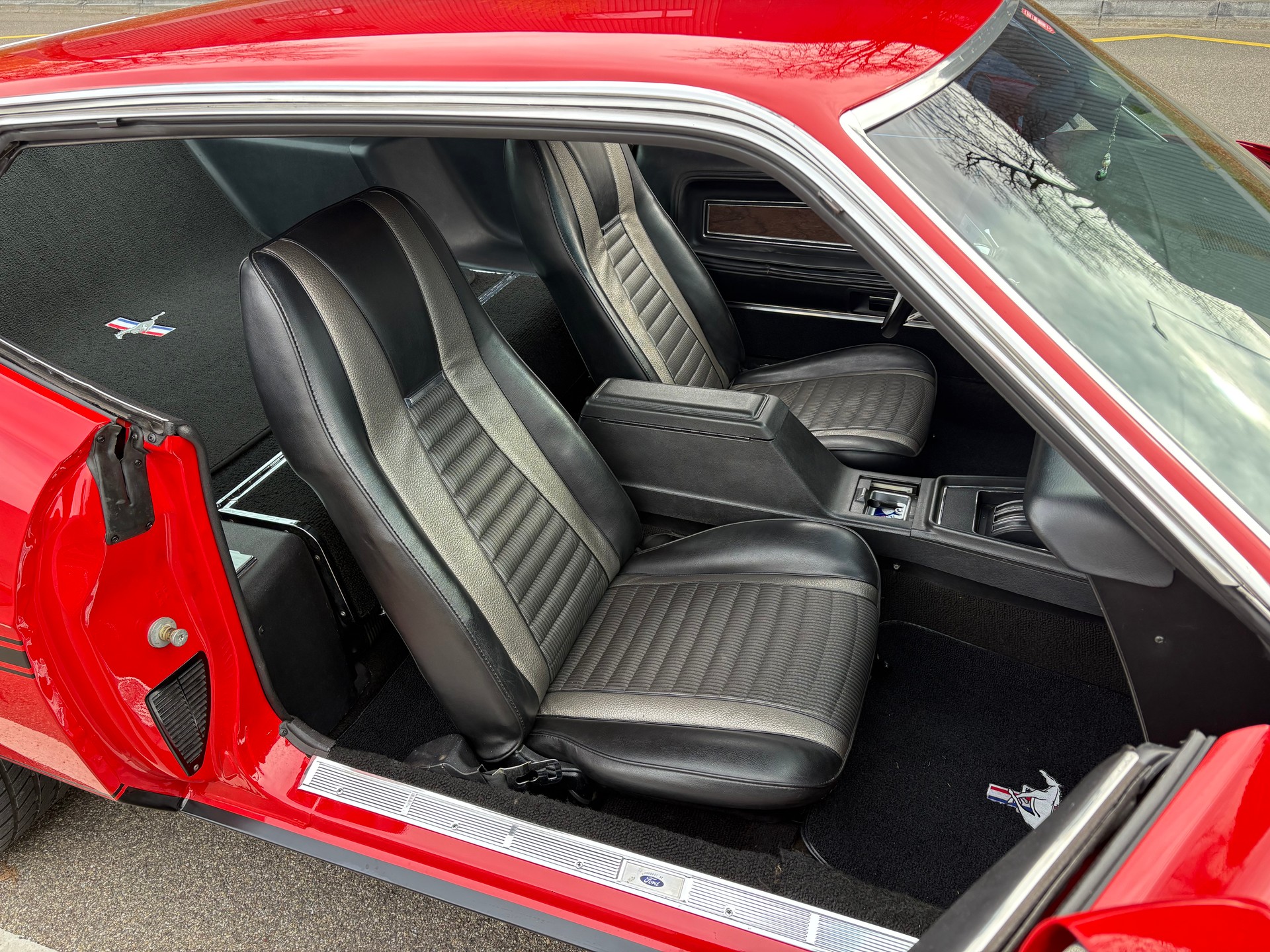FORD Mustang Mach1 351 - Totale Neulackierung / alle Dichtungen neu-image-9