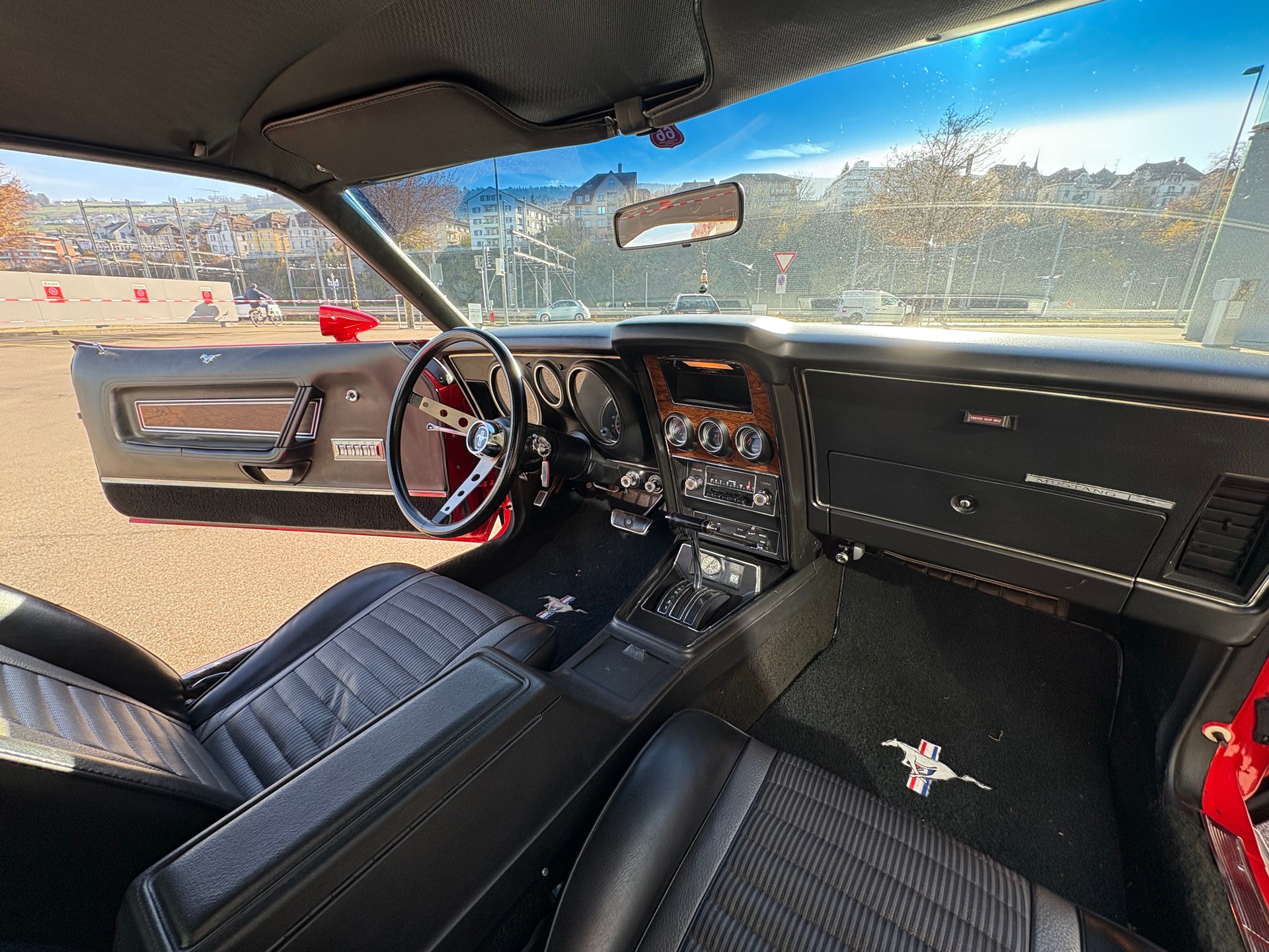 FORD Mustang Mach1 351 - Totale Neulackierung / alle Dichtungen neu-image-10