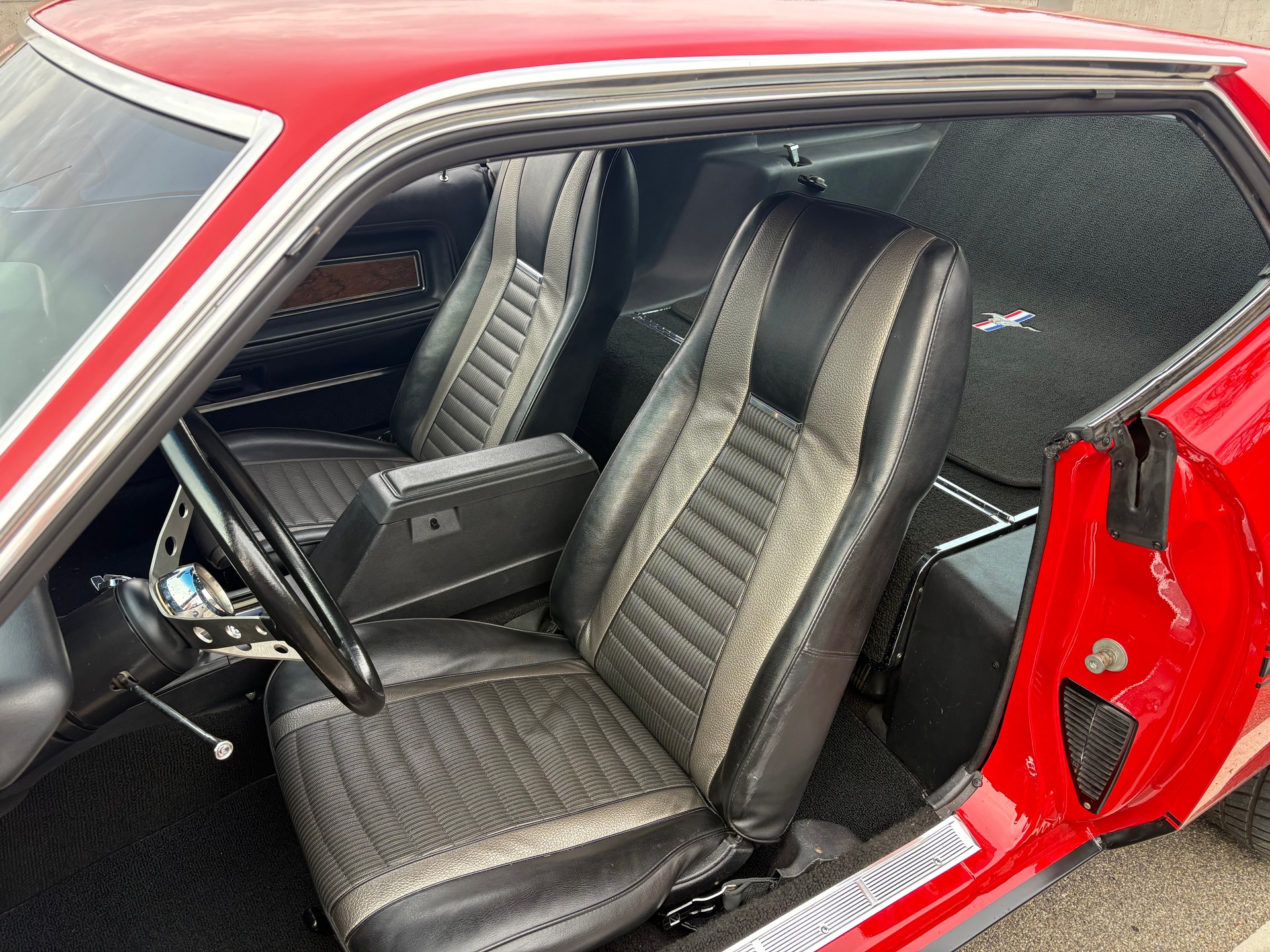FORD Mustang Mach1 351 - Totale Neulackierung / alle Dichtungen neu-image-12