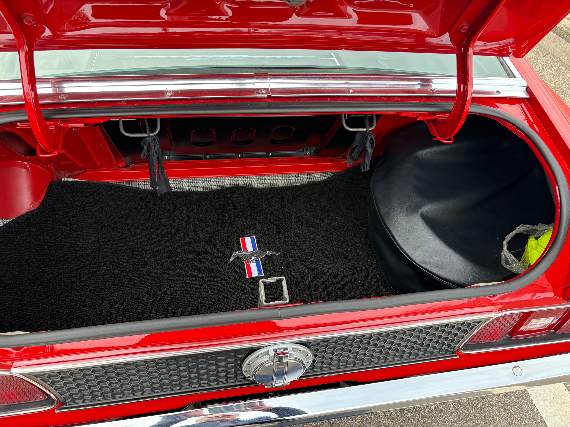 FORD Mustang Mach1 351 - Totale Neulackierung / alle Dichtungen neu-image-15