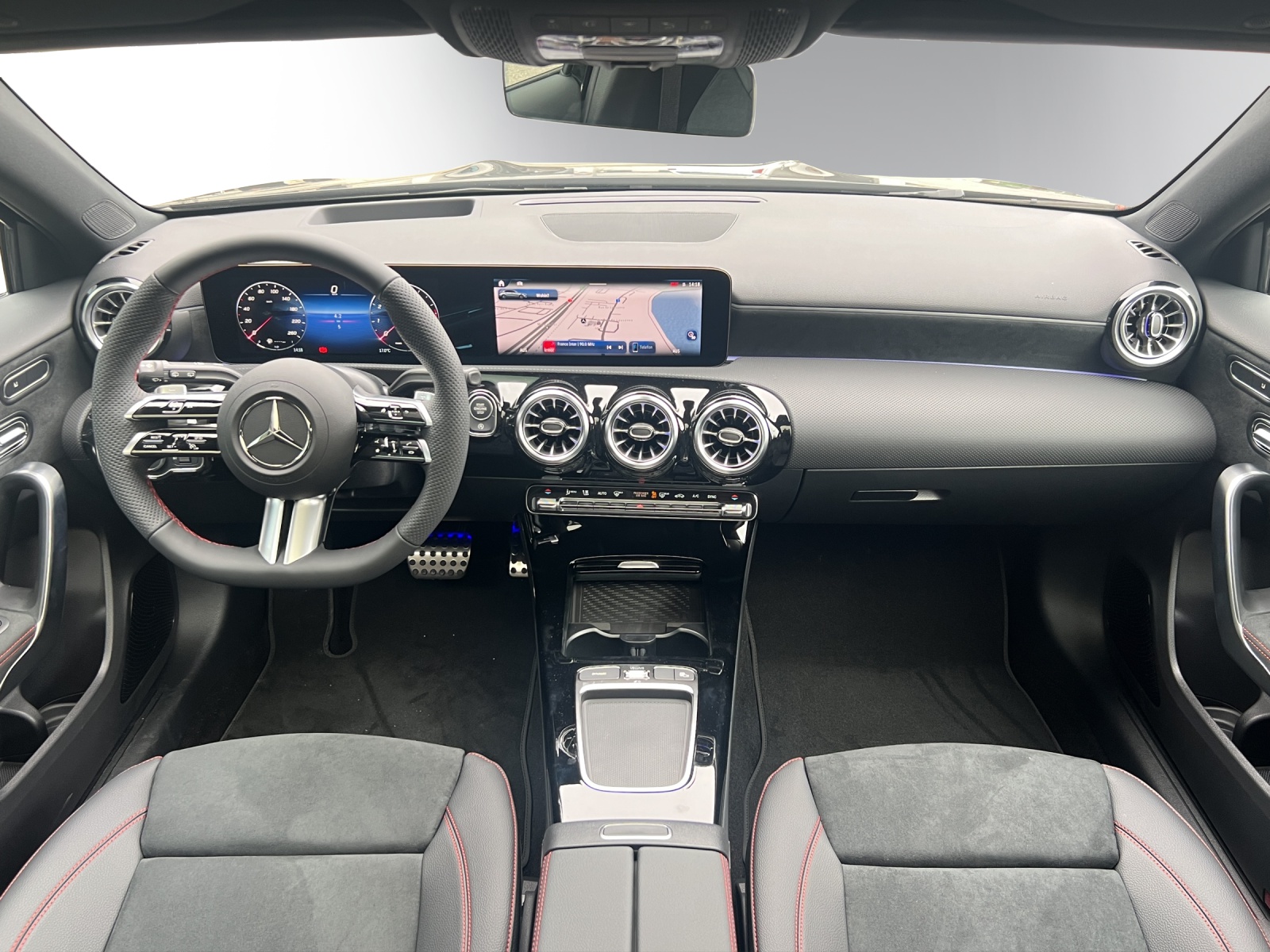 Image MERCEDES-BENZ A-250 A 250 4Matic 8G-DCT