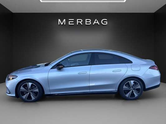 MERCEDES-BENZ CLA 220 8G-DCT 4Matic-image-2