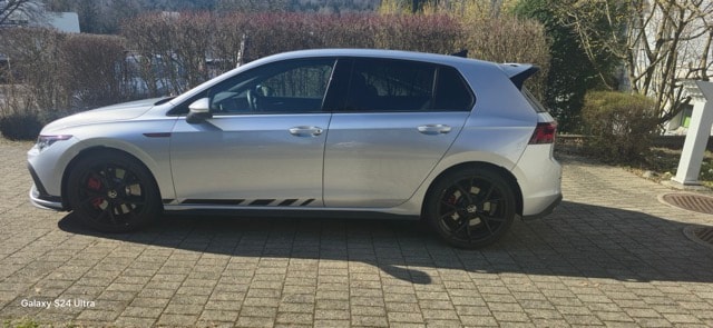 VW VW Golf 2.0 TSI GTI Clubsport DSG - IQ Light - Navi - Panorama - Kamera - 301 PS - Leader sitzen-image-1