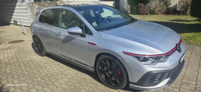 VW VW Golf 2.0 TSI GTI Clubsport DSG - IQ Light - Navi - Panorama - Kamera - 301 PS - Leader sitzen-image-2