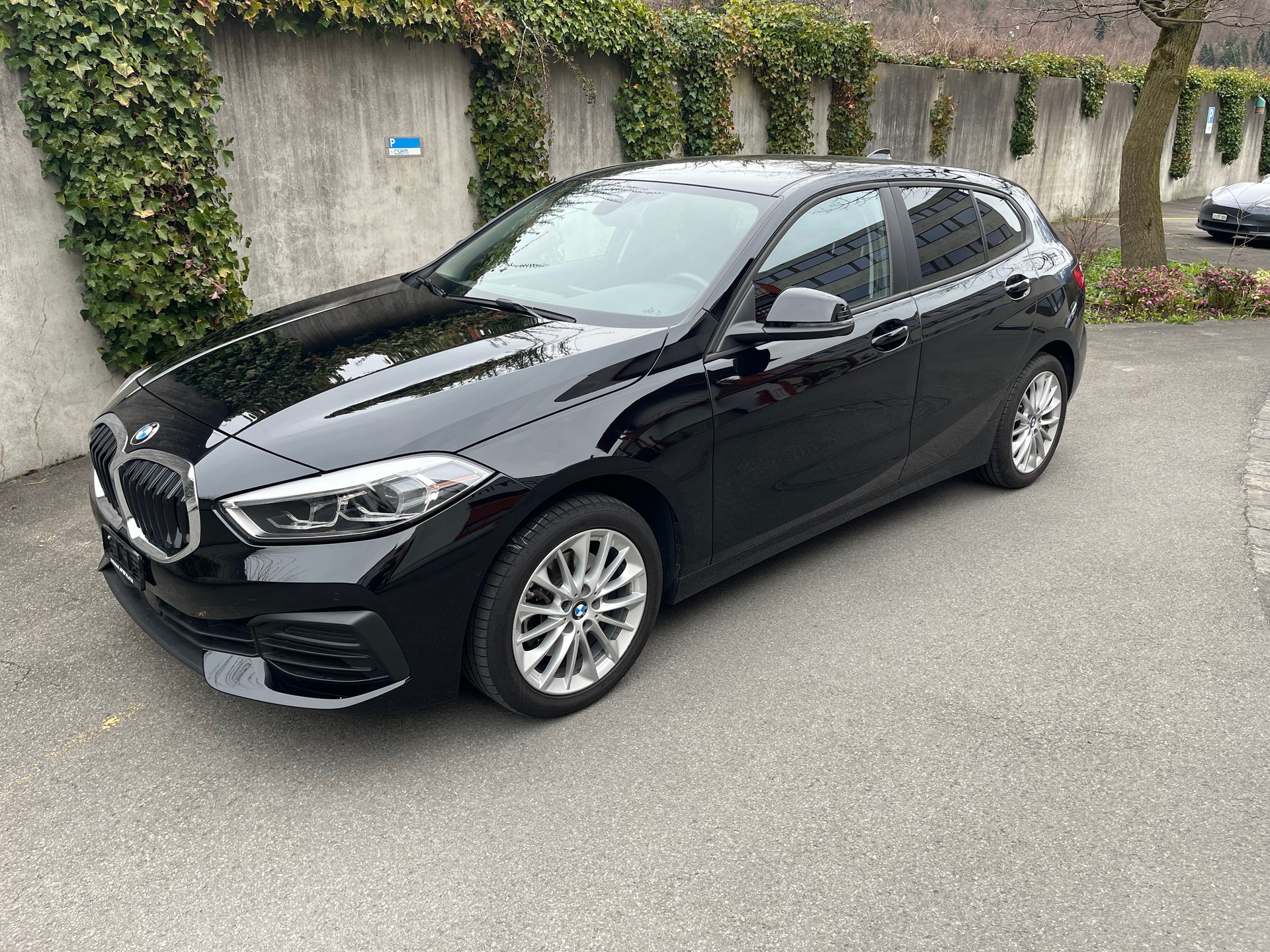 BMW 118i Steptronic-image-1