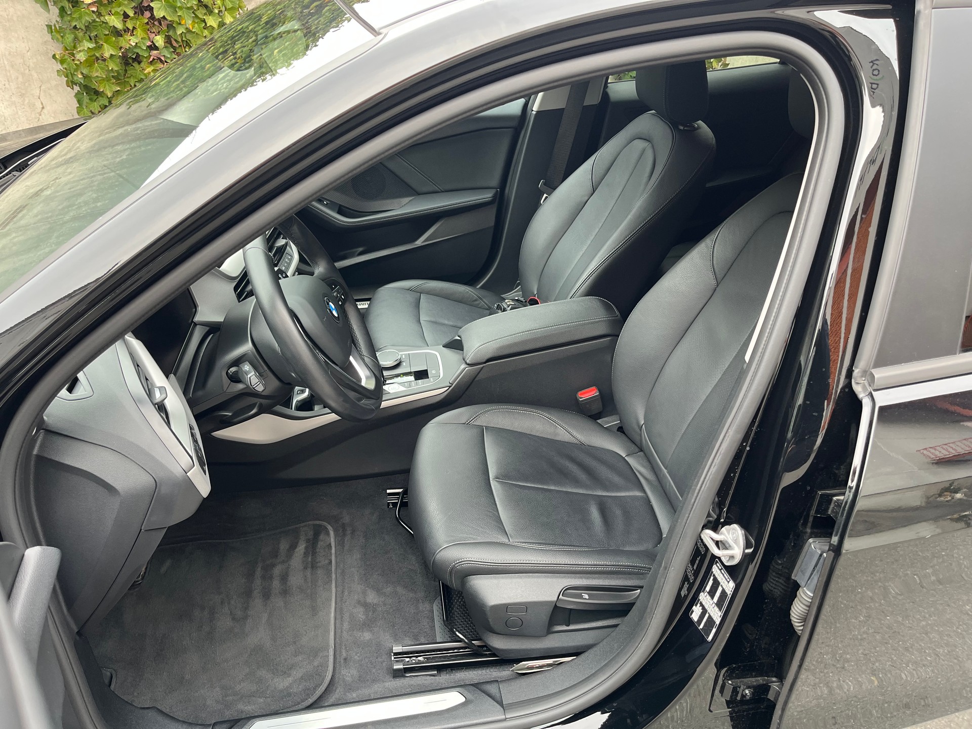 BMW 118i Steptronic-image-8