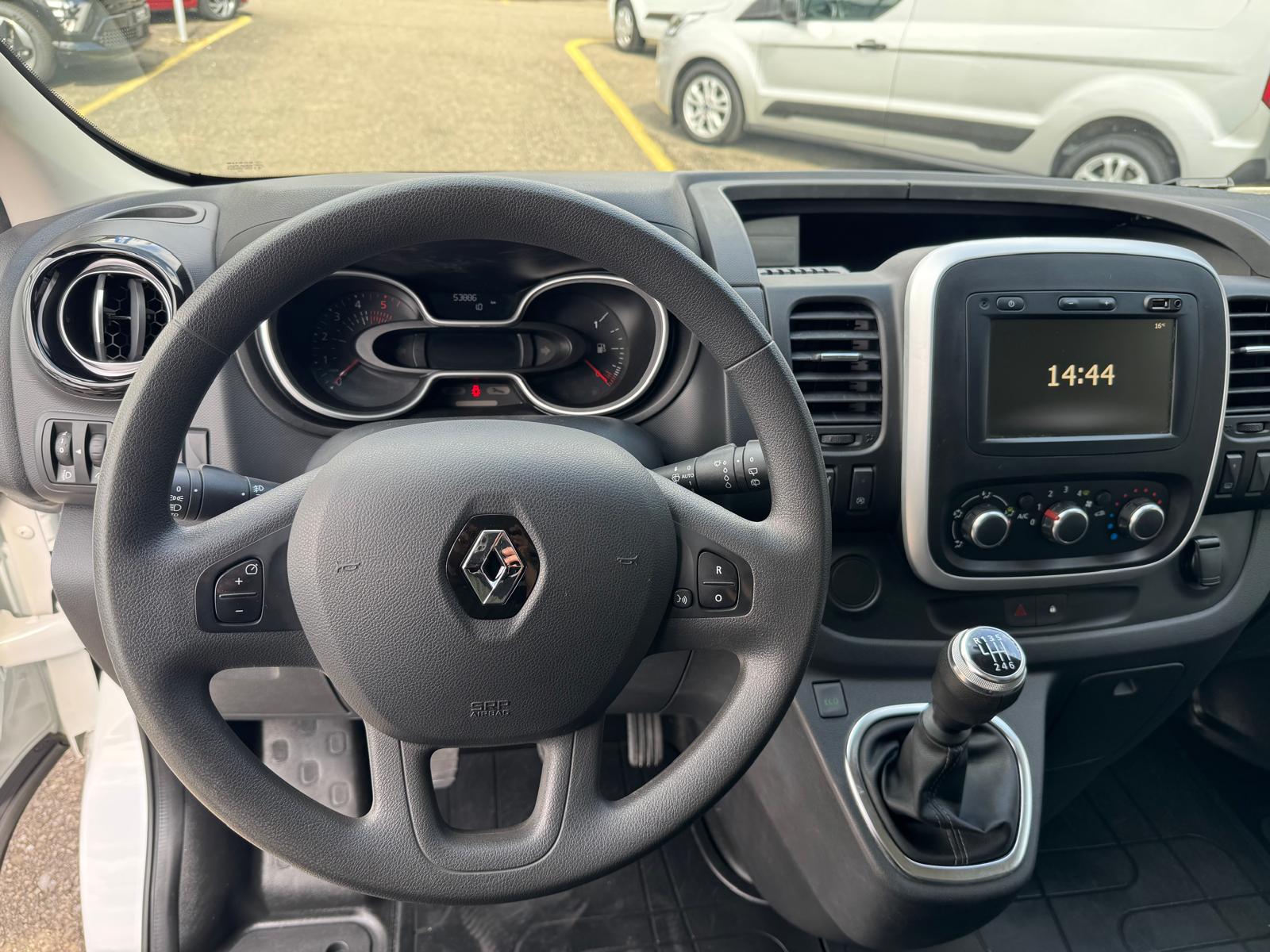 RENAULT Trafic Ene dCi120 2.0 Bus L1H1-image-2
