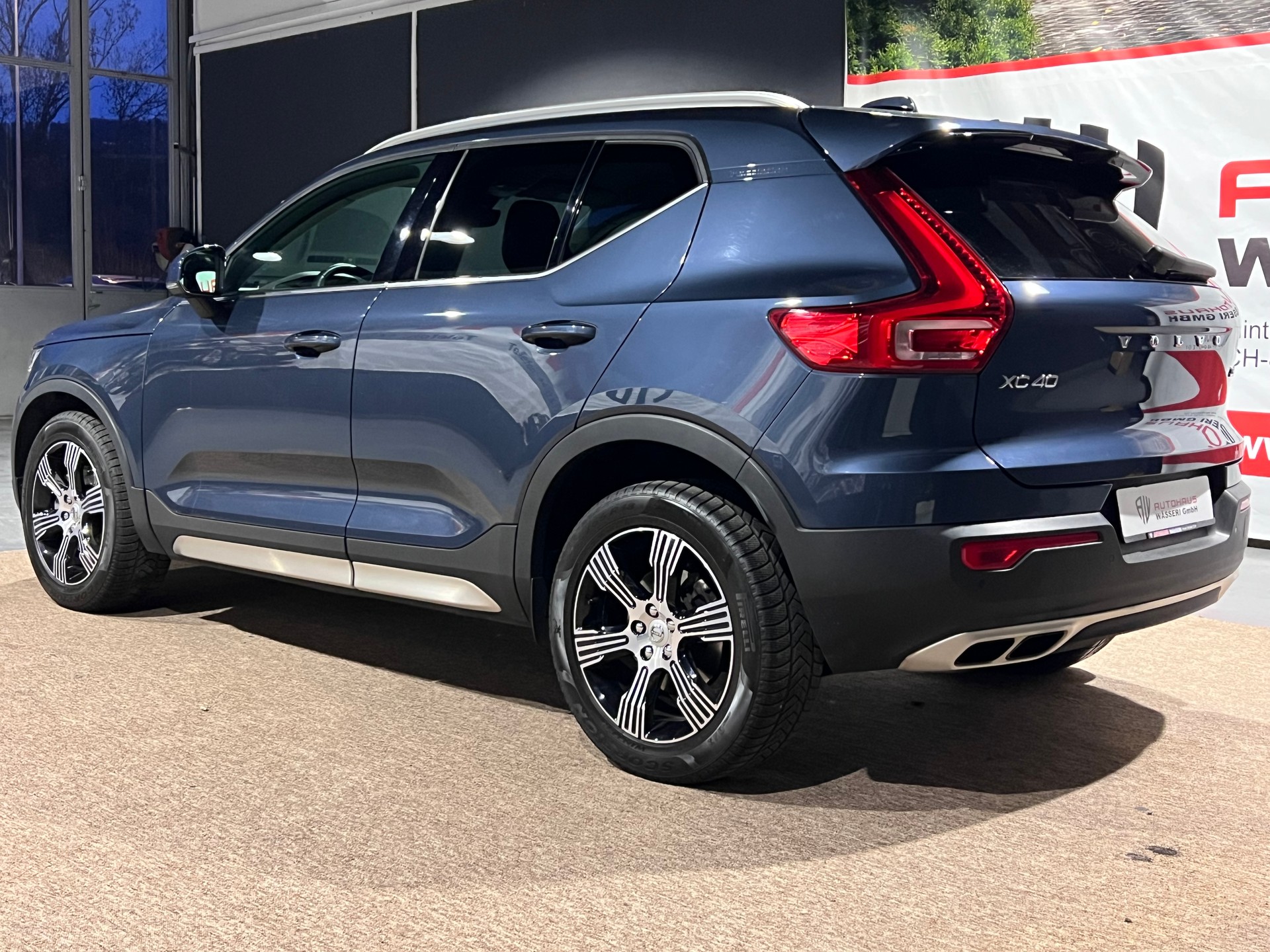 VOLVO XC40 D3 AWD Inscription Geartronic-image-5