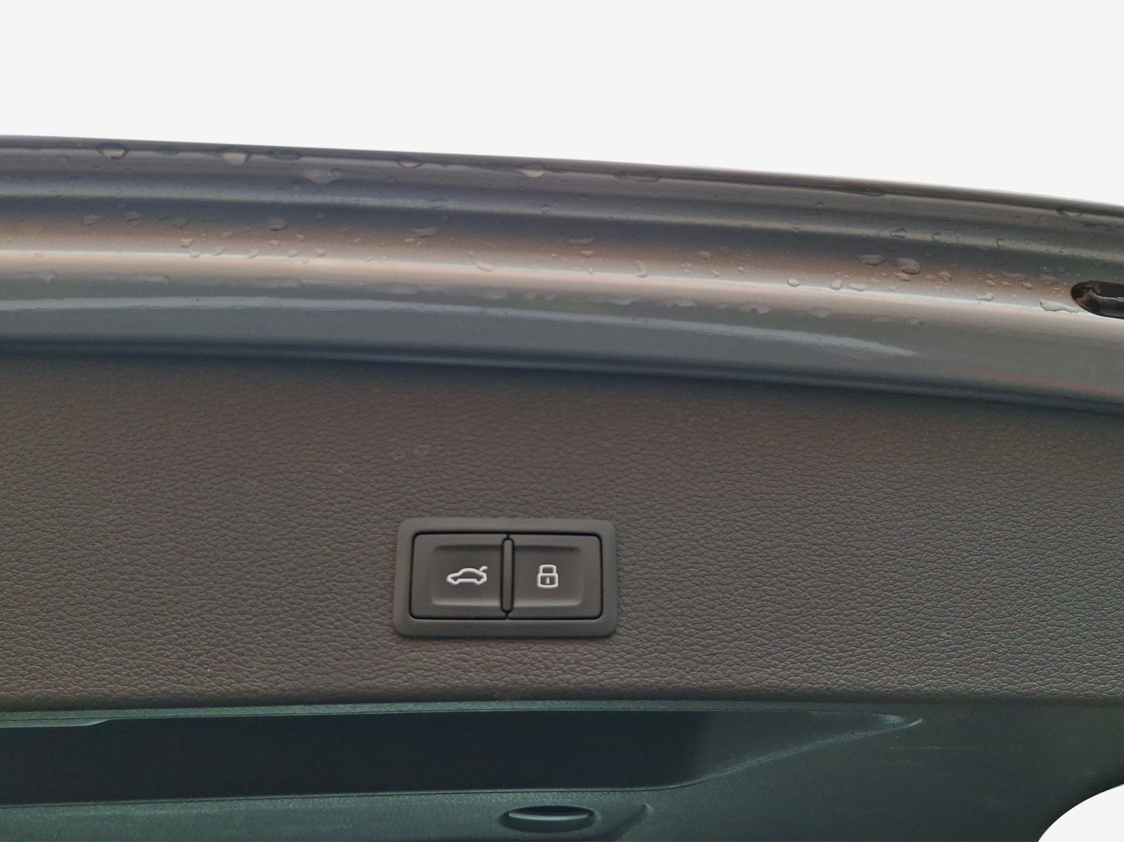 AUDI Q2 35 TFSI Design S-tronic-image-13