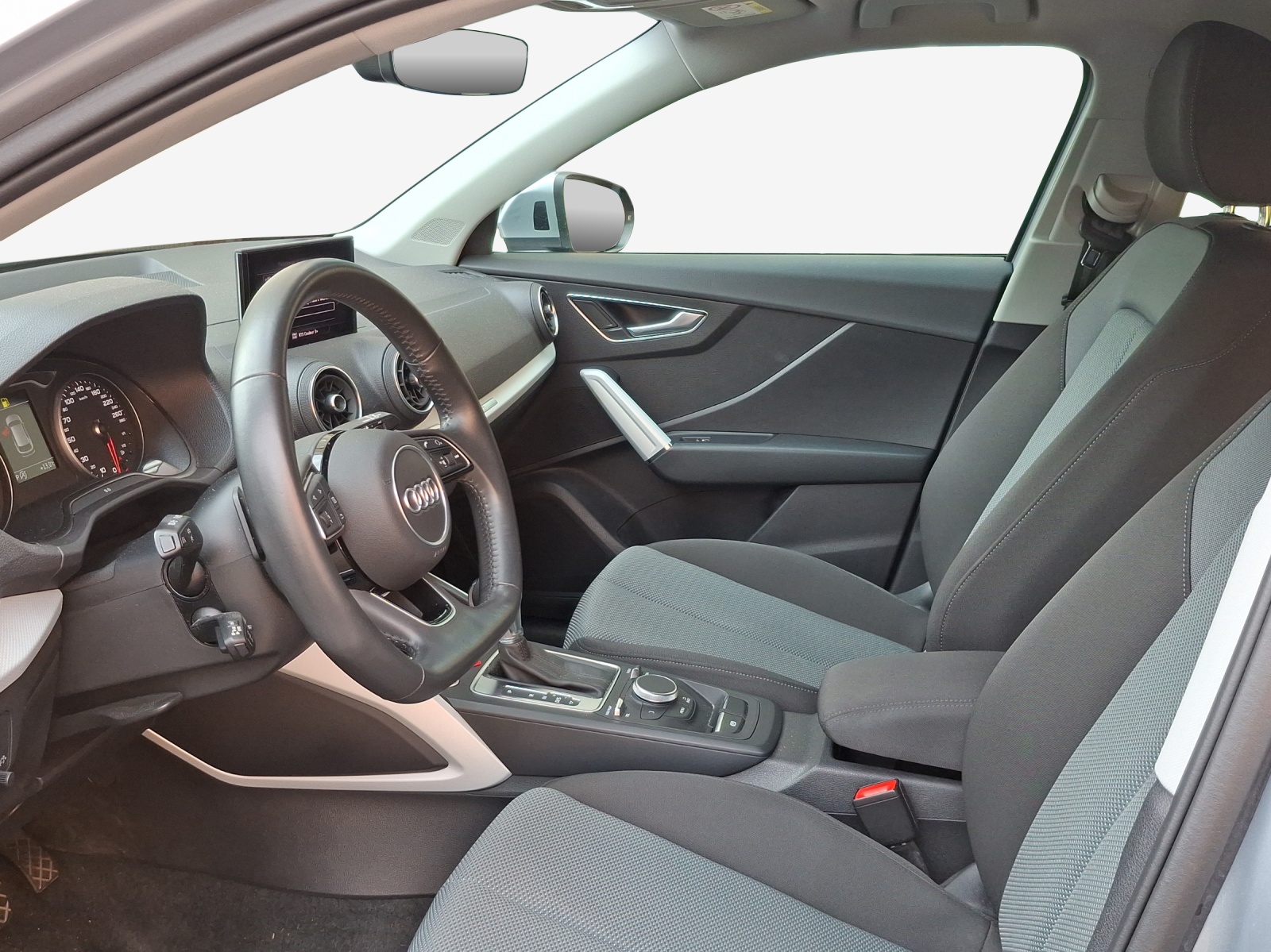 AUDI Q2 35 TFSI Design S-tronic-image-7