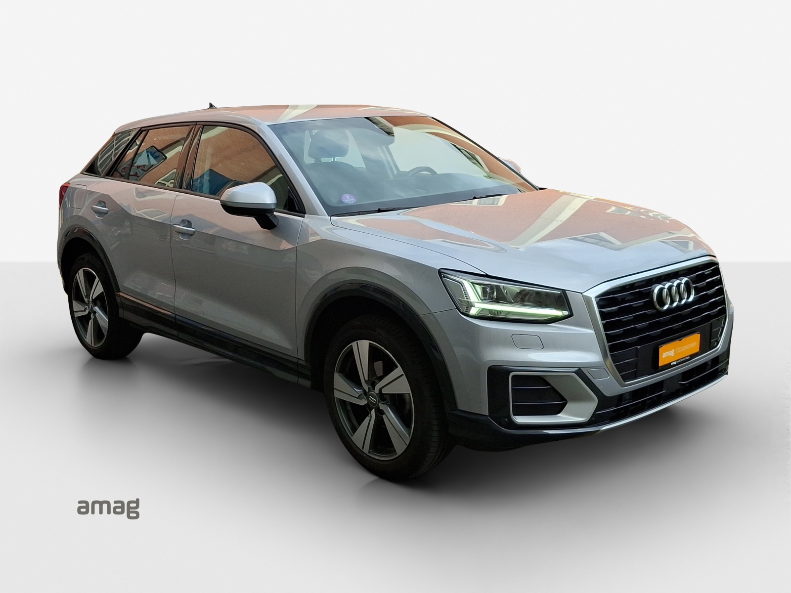AUDI Q2 35 TFSI Design S-tronic-image-5