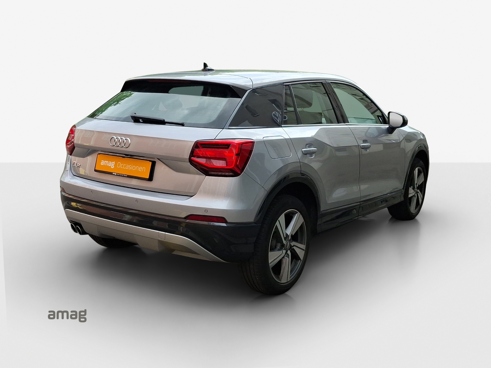 AUDI Q2 35 TFSI Design S-tronic-image-4