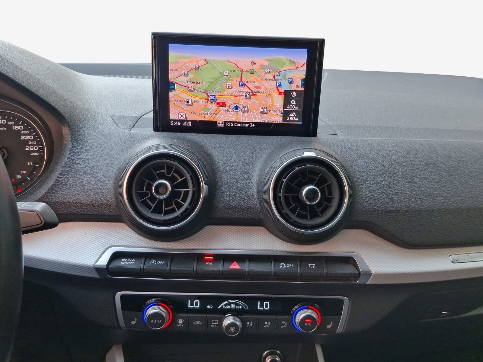 AUDI Q2 35 TFSI Design S-tronic-image-10