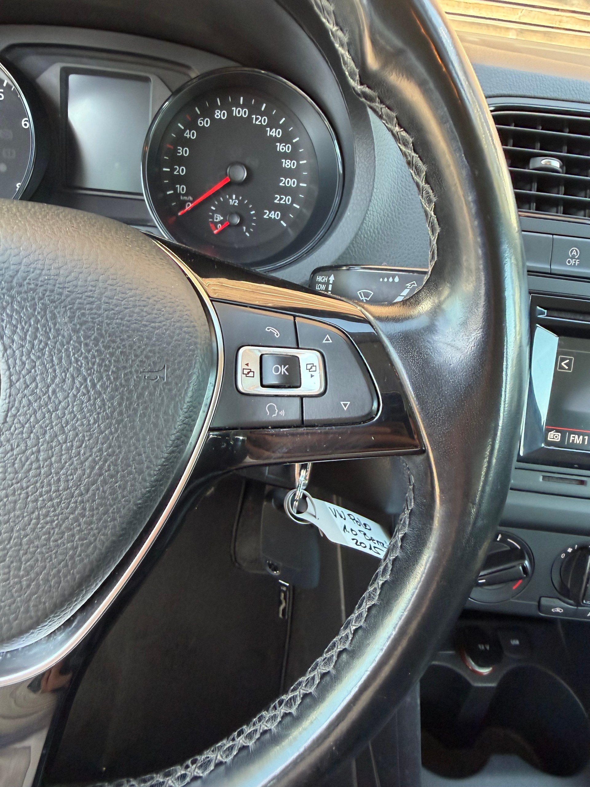 VW Polo 1.0 BMT Trendline-image-7
