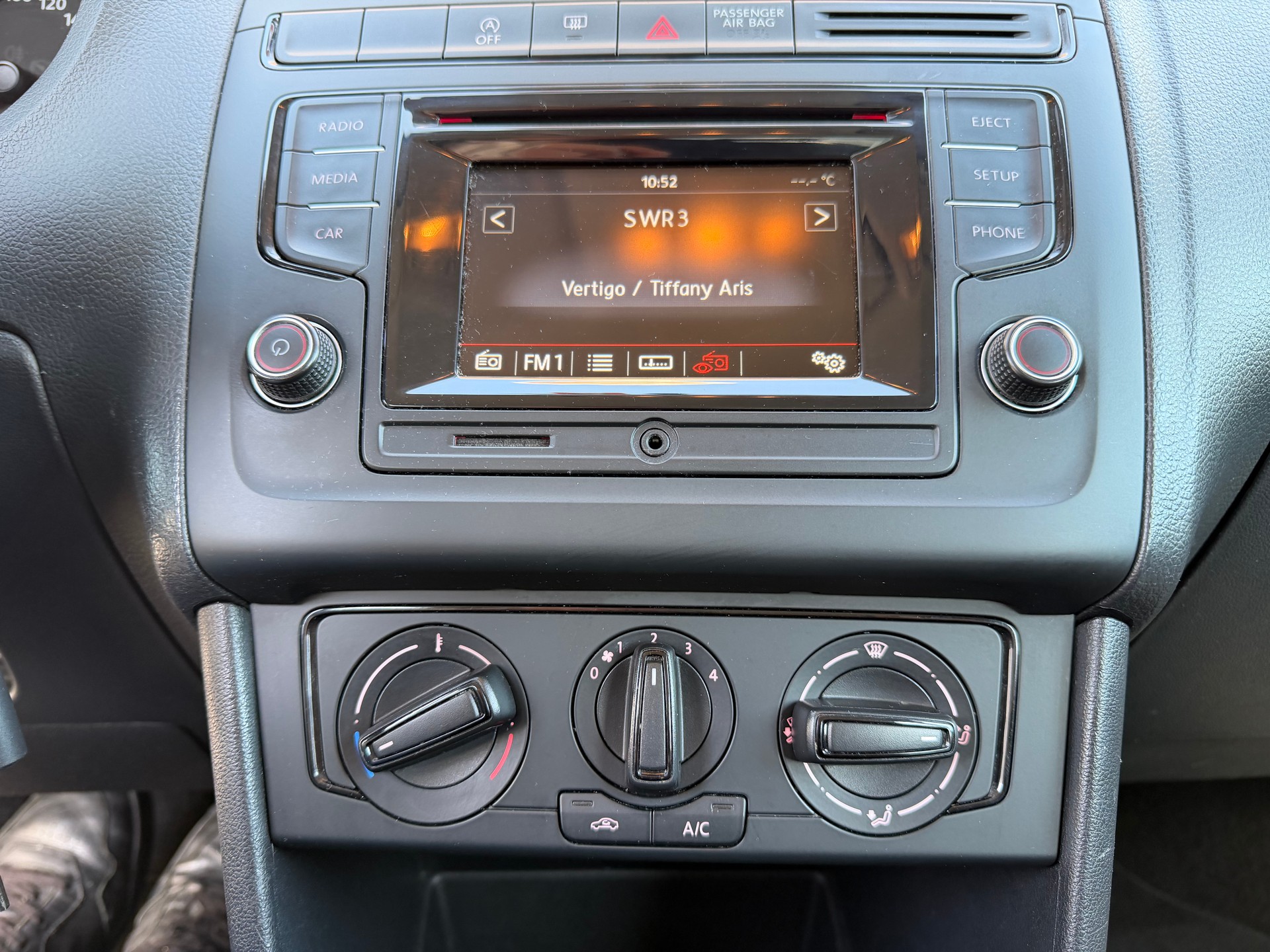 VW Polo 1.0 BMT Trendline-image-6