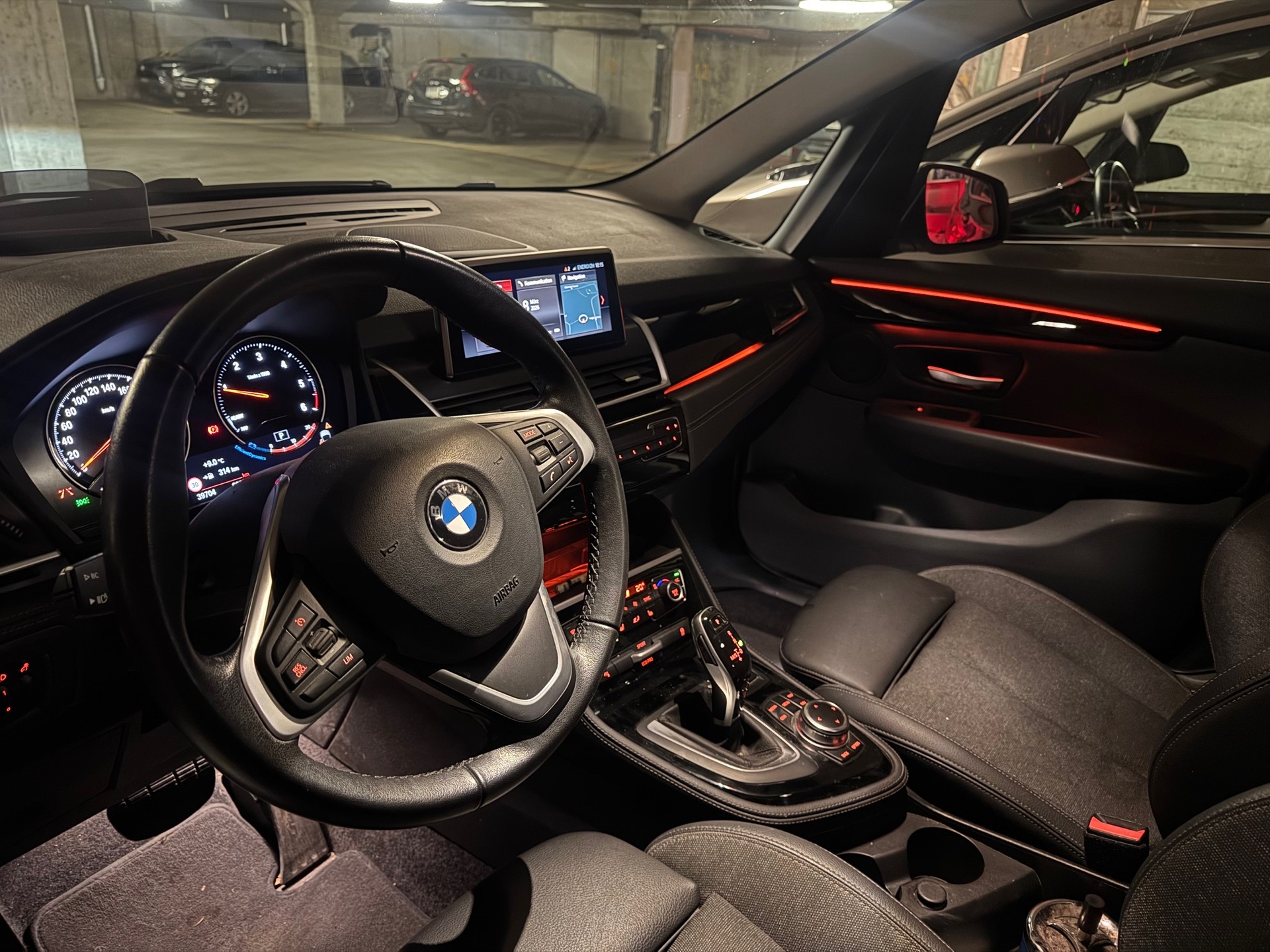 BMW 218d xDrive Gran Tourer Steptronic Sport Line-image-2