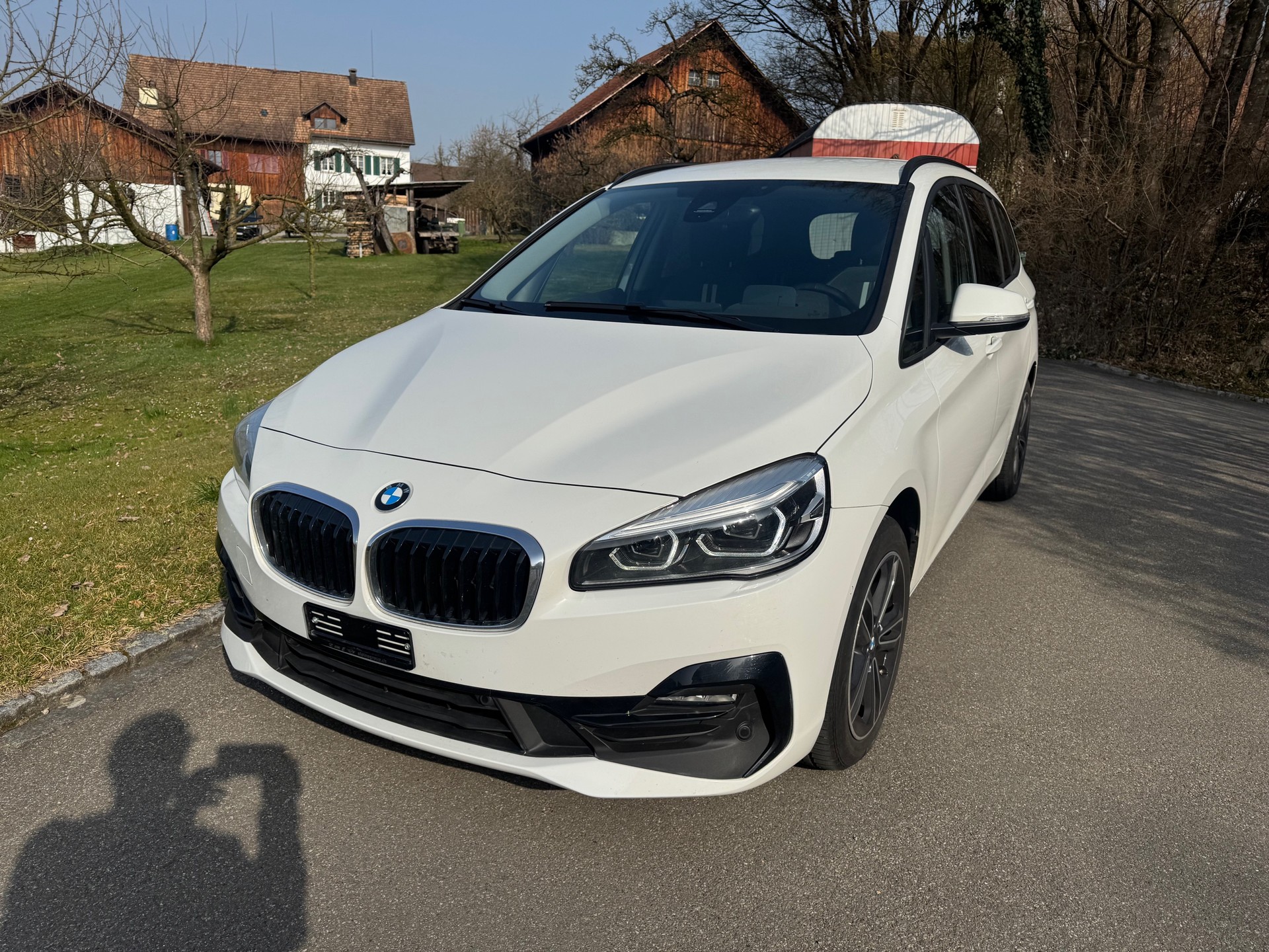 BMW 218d xDrive Gran Tourer Steptronic Sport Line-image-0