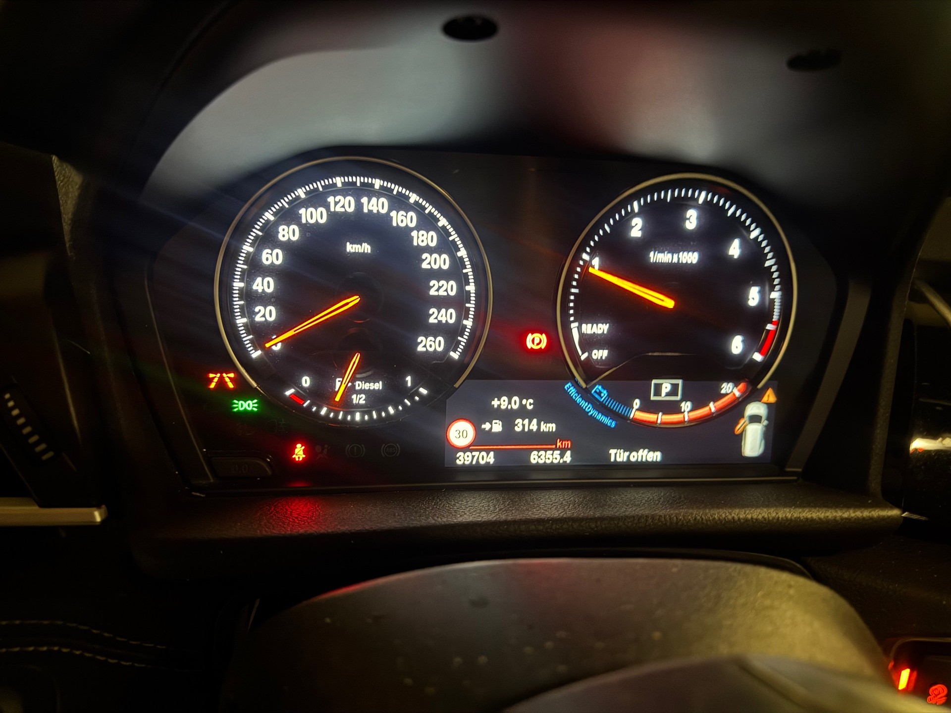 BMW 218d xDrive Gran Tourer Steptronic Sport Line-image-4