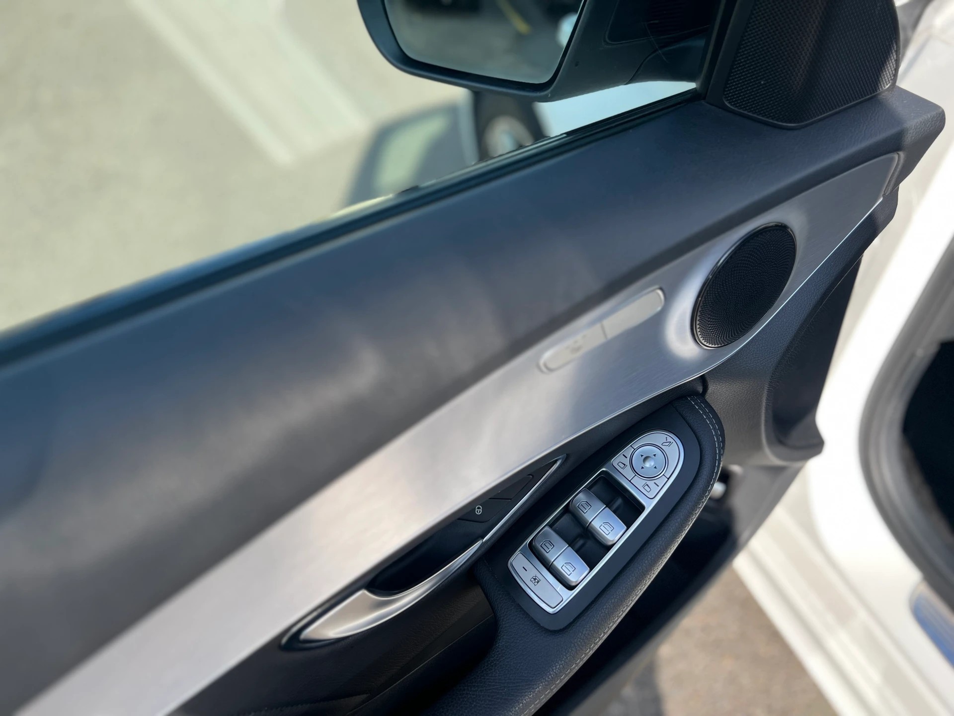 MERCEDES-BENZ C 250 BlueTEC AMG Line 4Matic 9G-Tronic-image-22