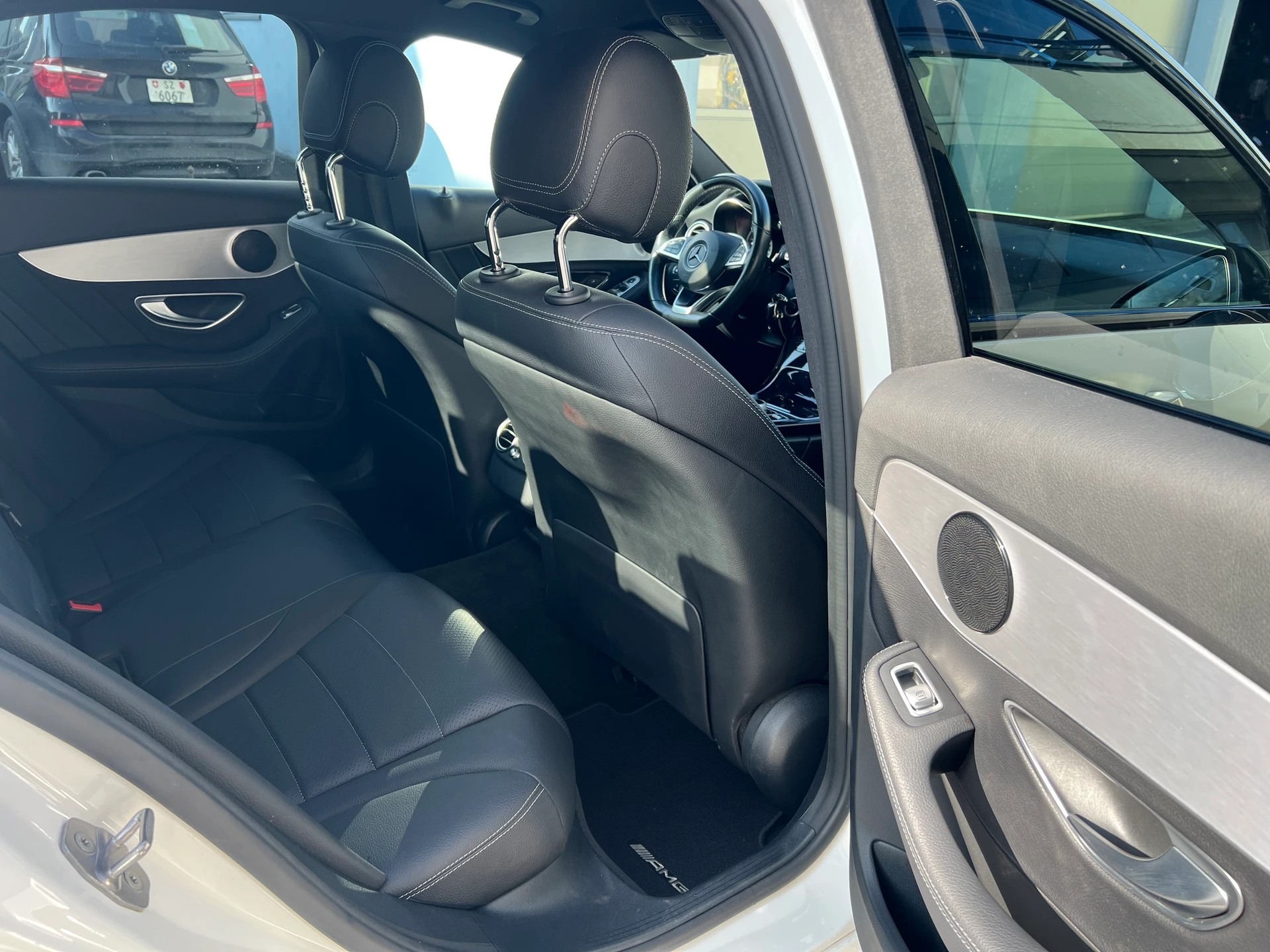 MERCEDES-BENZ C 250 BlueTEC AMG Line 4Matic 9G-Tronic-image-25