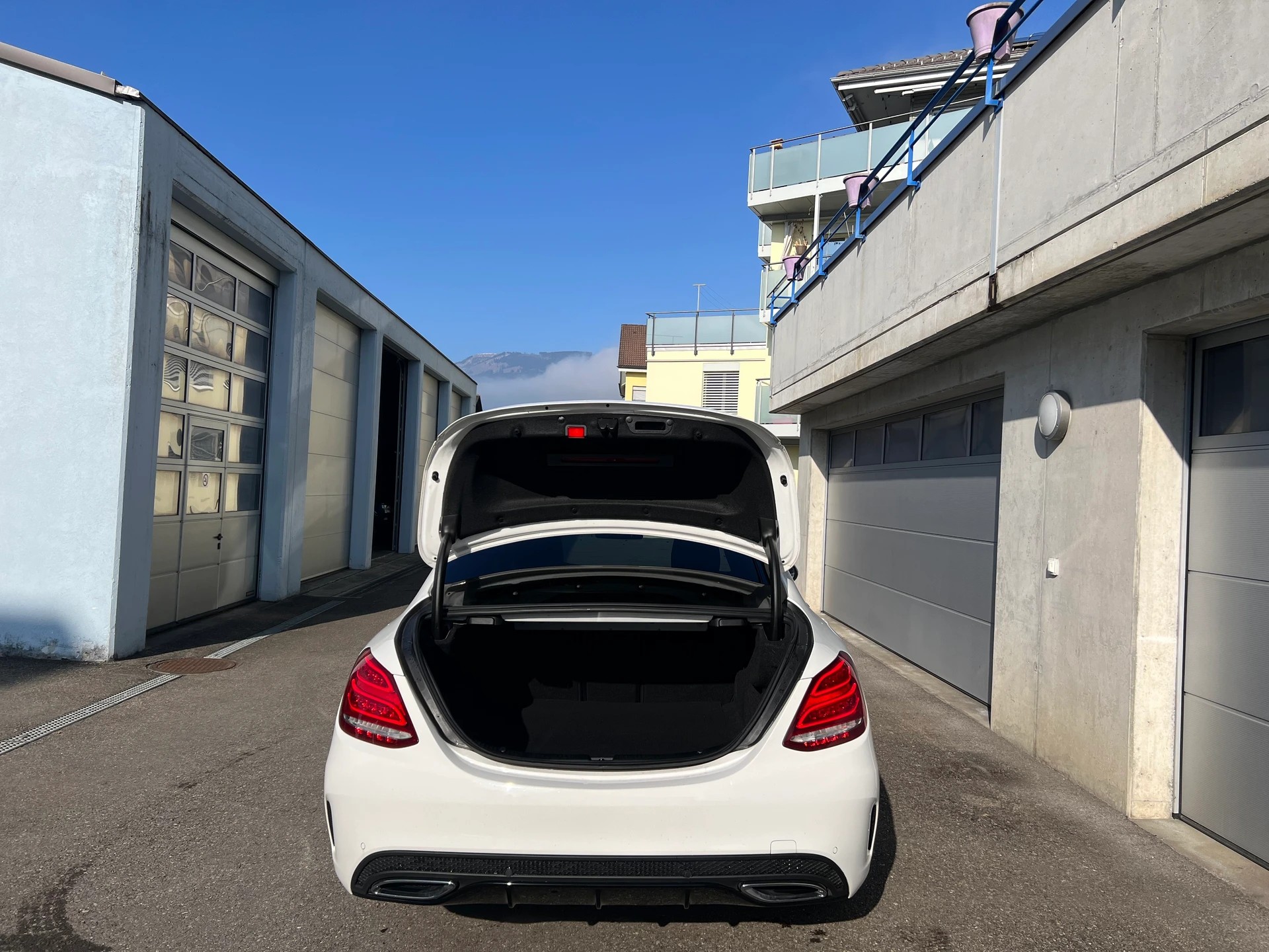 MERCEDES-BENZ C 250 BlueTEC AMG Line 4Matic 9G-Tronic-image-26