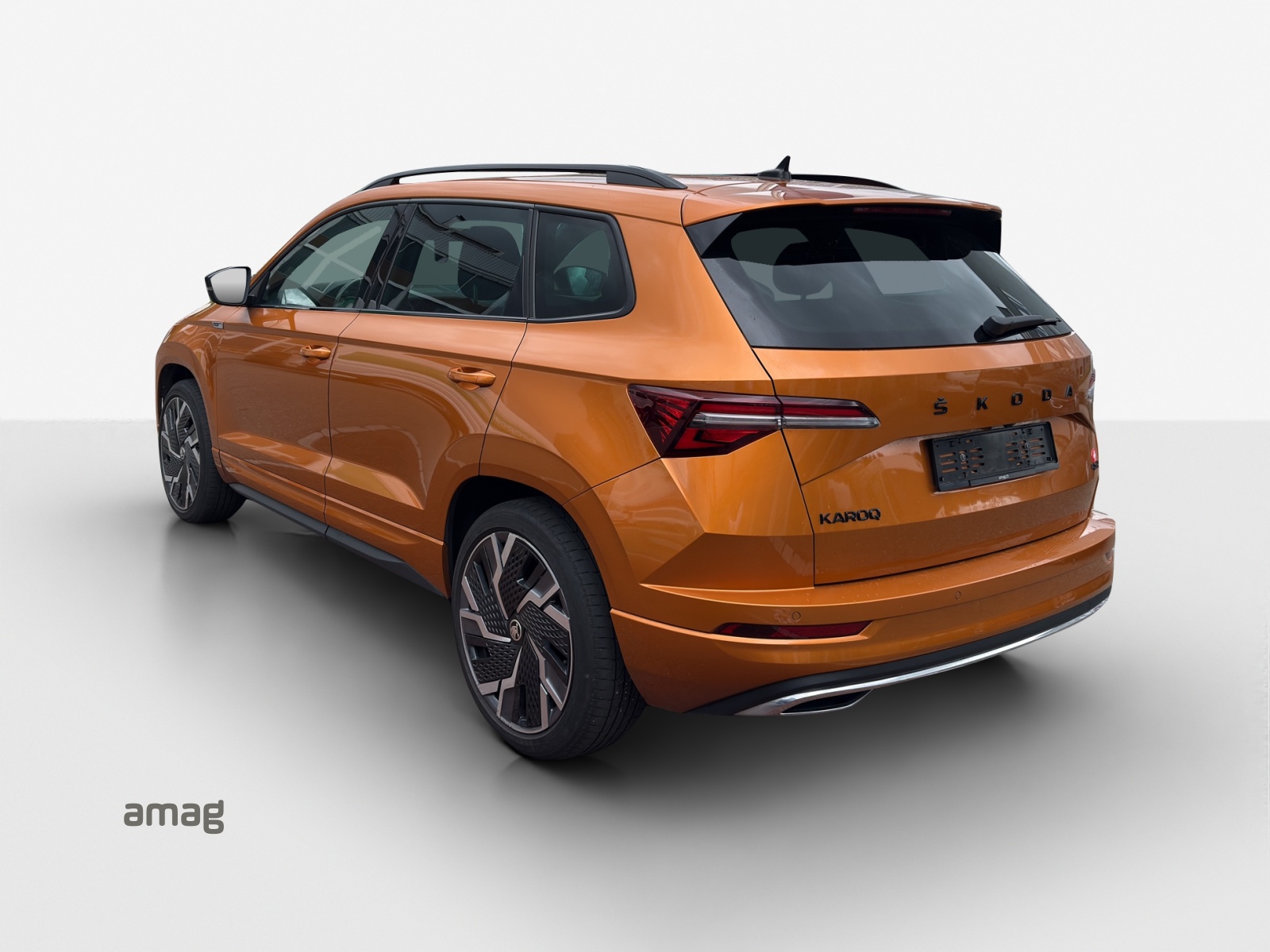 SKODA Karoq 2.0 TSI SportLine 4x4 DSG-image-2