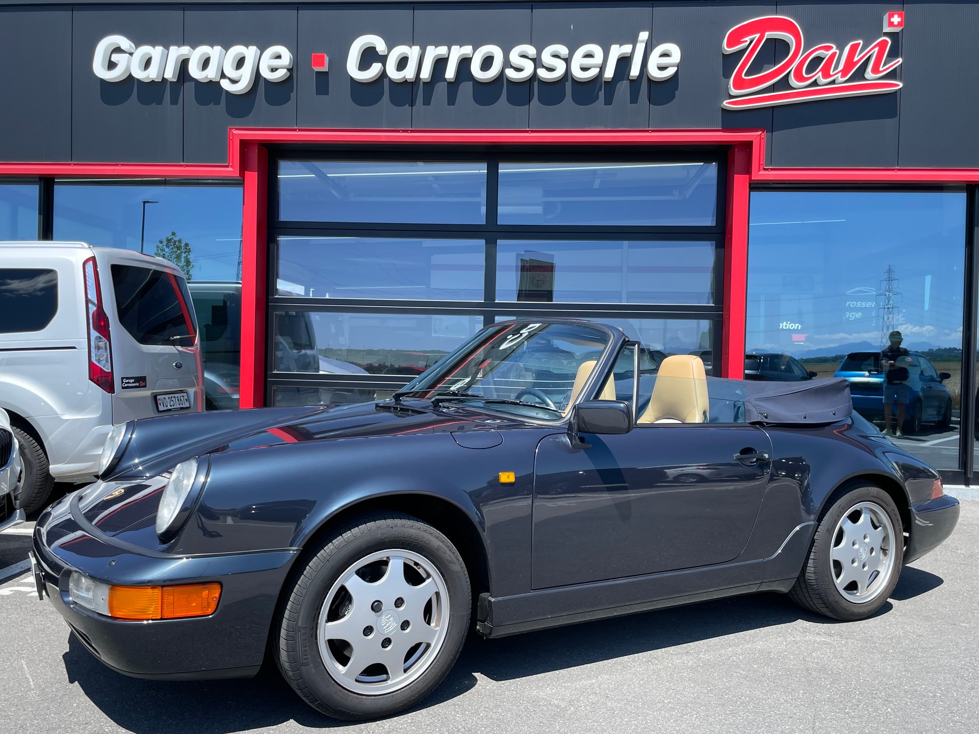 PORSCHE 911 Carrera 2 Cabrio-image-0