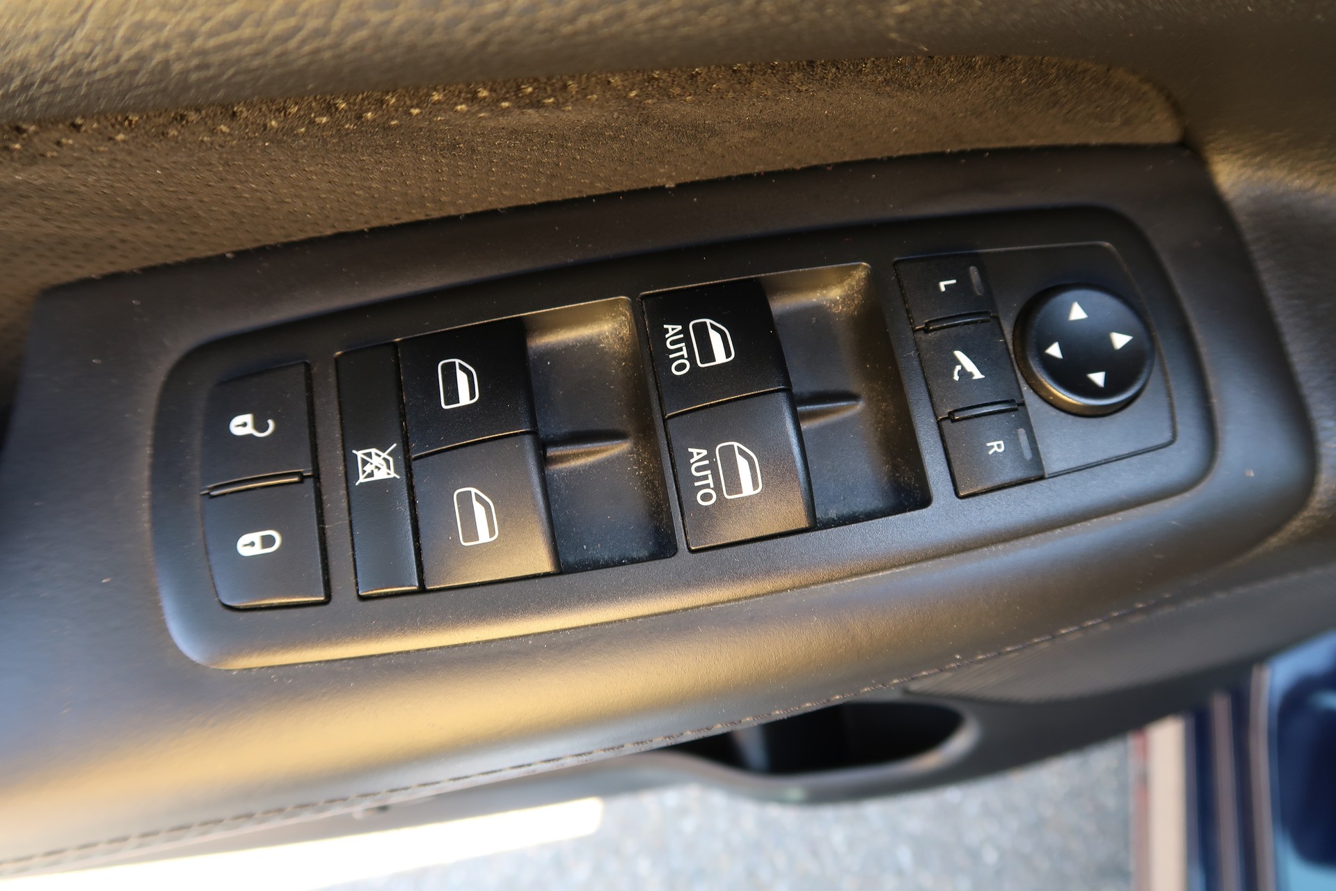 JEEP Grand Cherokee 3.0 CRD S Automatic-image-18