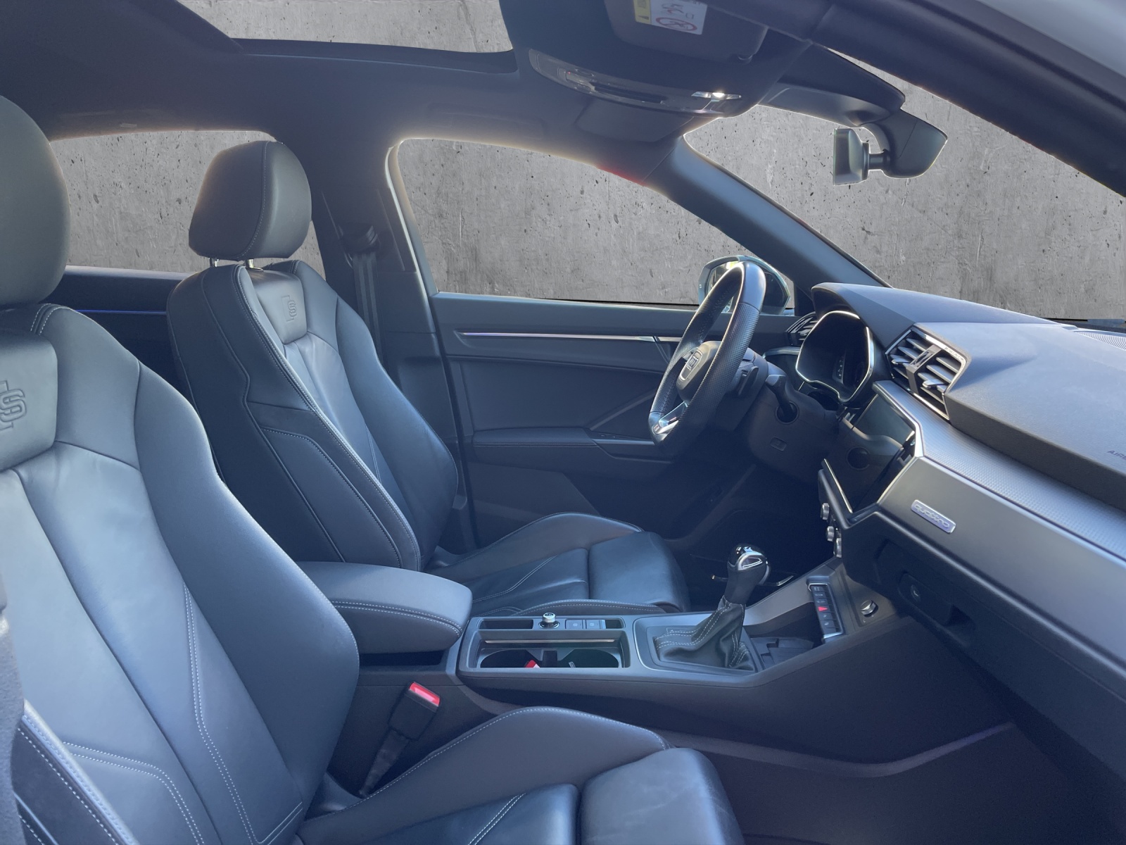 AUDI Q3 Sportback 45 TFSI S line quattro S-tronic-image-7